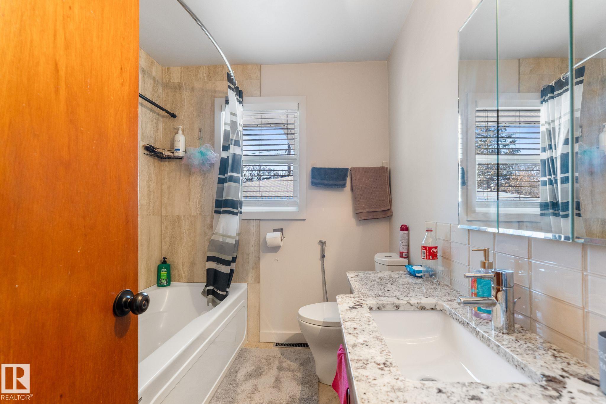 Photo 32 at 9847 79 Street NW, Forest Heights, Edmonton