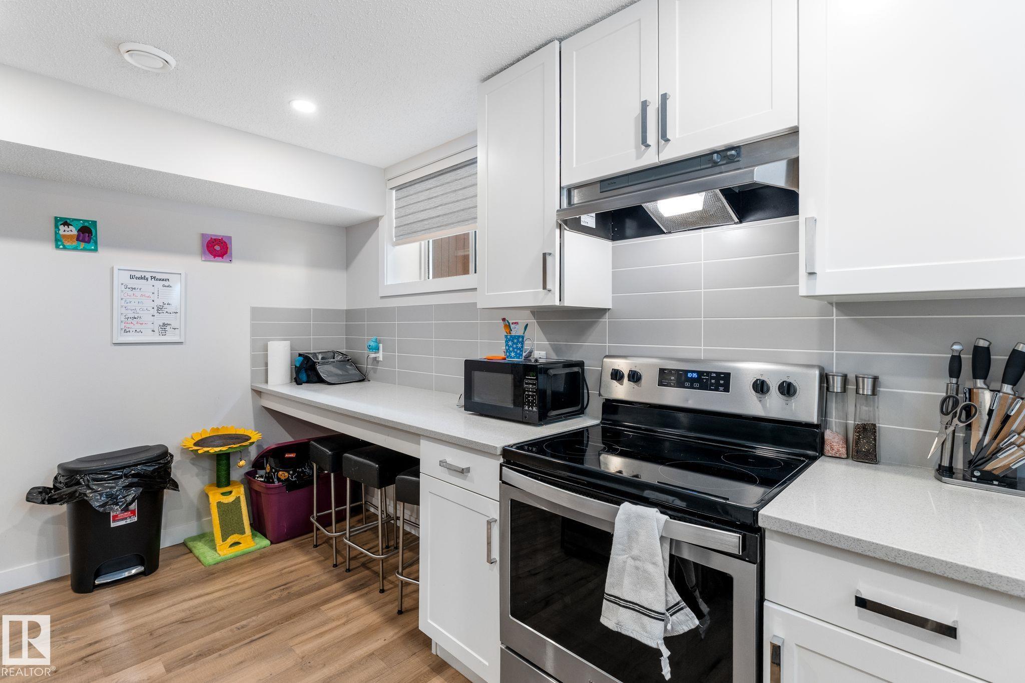 https://zimg.paragon.ice.com/ParagonImages/Property/PM/RAE/225387405/32/0/0/91945ef883b728534eddc33ef2c86b34/1/7e69681f3431bffbb2bc57656dfef291/225387405-8722694a-a57a-4a64-91fd-af4eee1d89f1.JPG