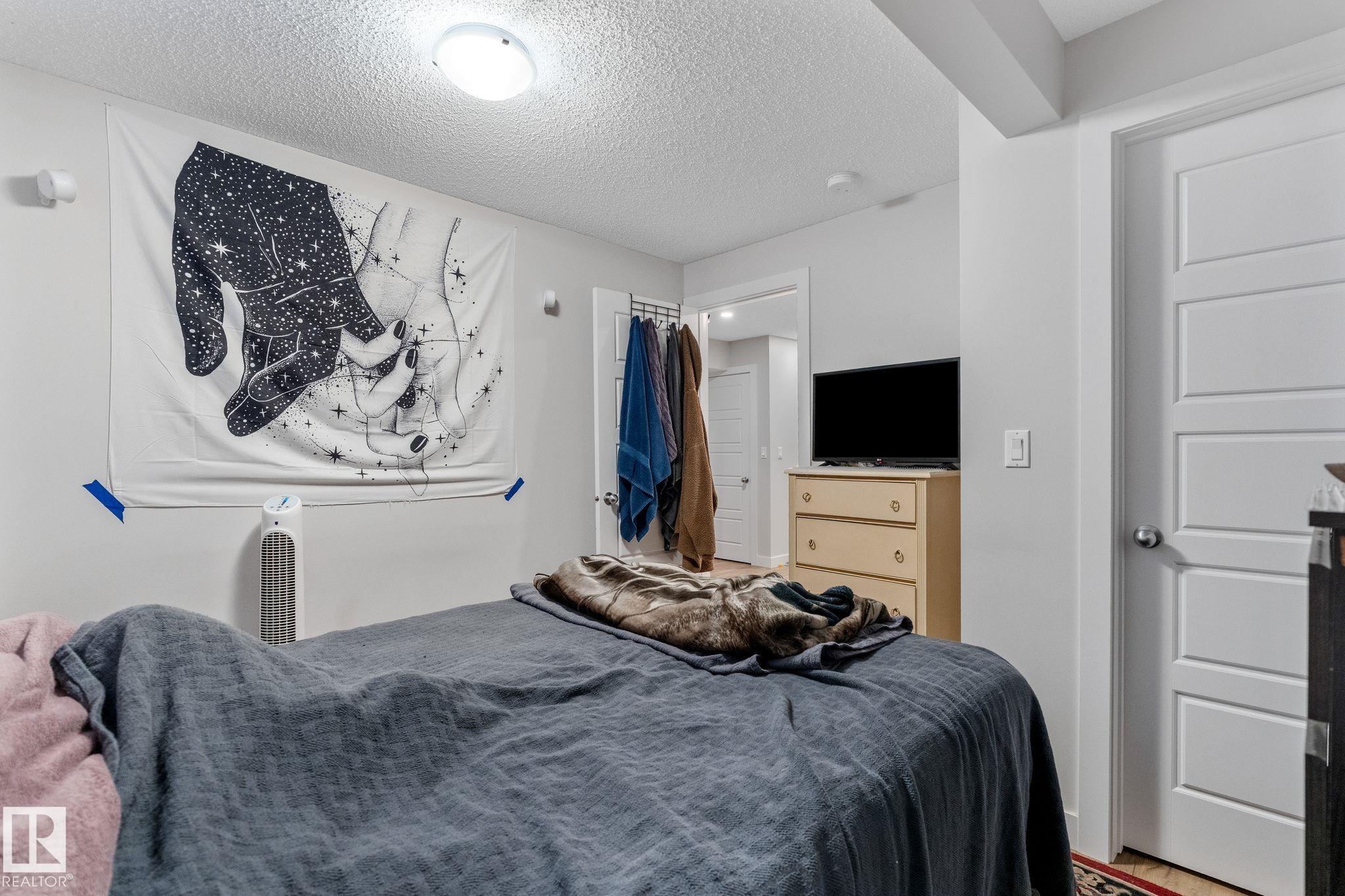 https://zimg.paragon.ice.com/ParagonImages/Property/PM/RAE/225387405/40/0/0/e7b92db5a905e42f4b82901353a8a00b/1/7e69681f3431bffbb2bc57656dfef291/225387405-90f3a5d8-cfc2-4301-bc08-0679c4441dff.JPG