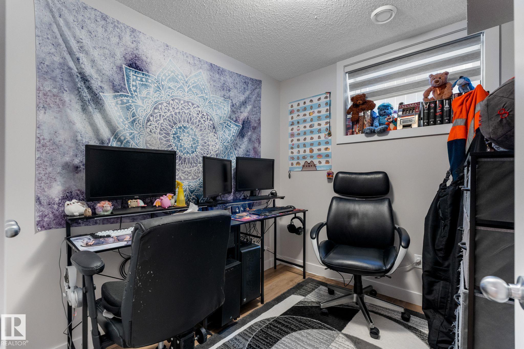 https://zimg.paragon.ice.com/ParagonImages/Property/PM/RAE/225387405/41/0/0/1c857f81abbb3a5b9d281991e42e7481/1/7e69681f3431bffbb2bc57656dfef291/225387405-efdc567f-23cd-4e57-85a5-c0e3b6d0a779.JPG