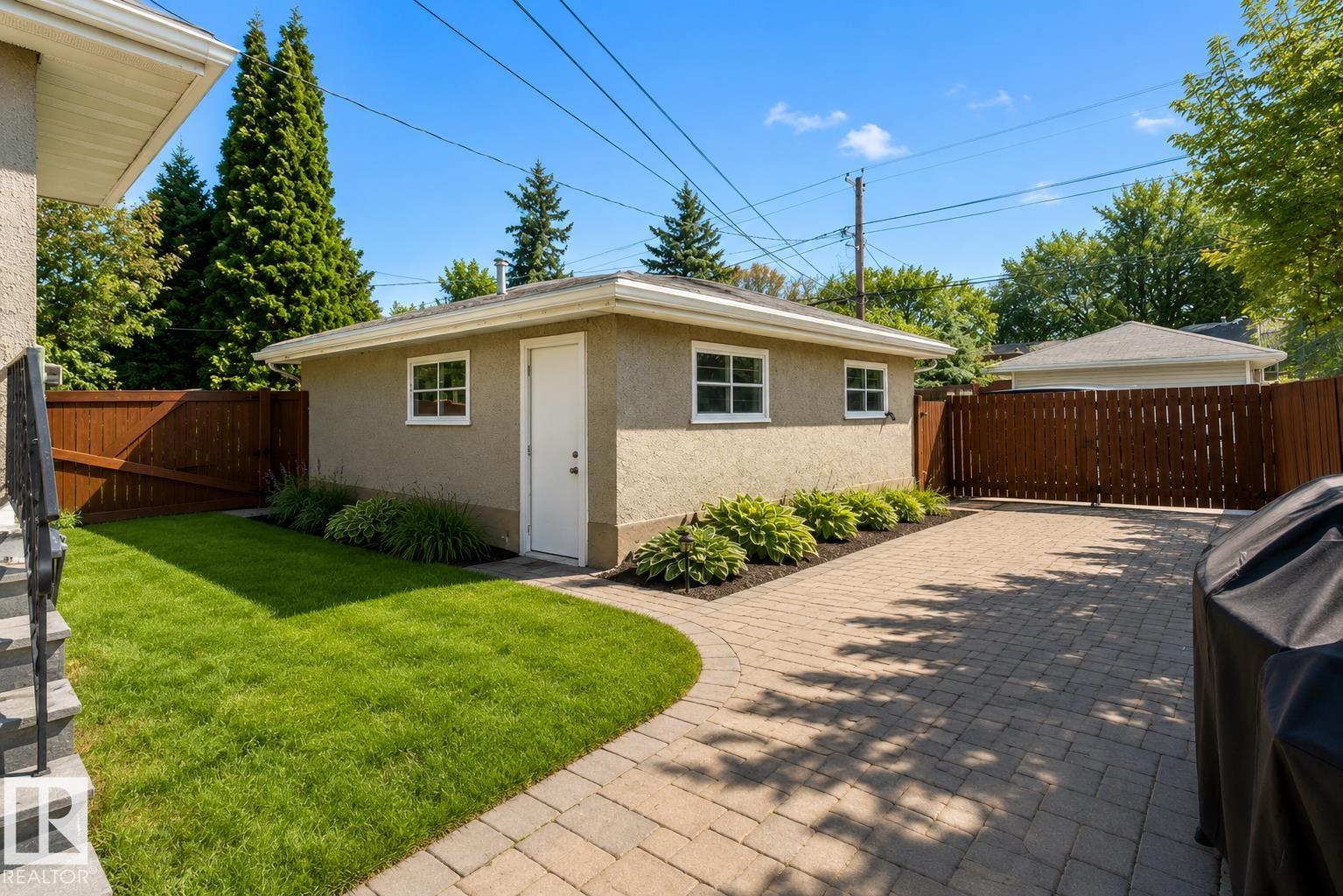 https://zimg.paragon.ice.com/ParagonImages/Property/PM/RAE/225387405/47/0/0/b55501928d9b977ca7f92649e7fccee9/1/7e69681f3431bffbb2bc57656dfef291/225387405-e52f9496-858e-405f-a260-0c9a3fd316ab.JPG