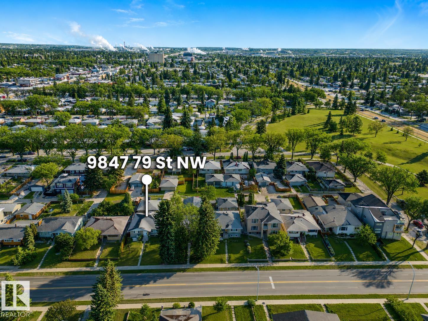 https://zimg.paragon.ice.com/ParagonImages/Property/PM/RAE/225387405/49/0/0/e5c59324df95c5d7363284e9e1b13d72/1/7e69681f3431bffbb2bc57656dfef291/225387405-a0538342-a2c5-4537-9d5b-5ac6a7255e69.JPG