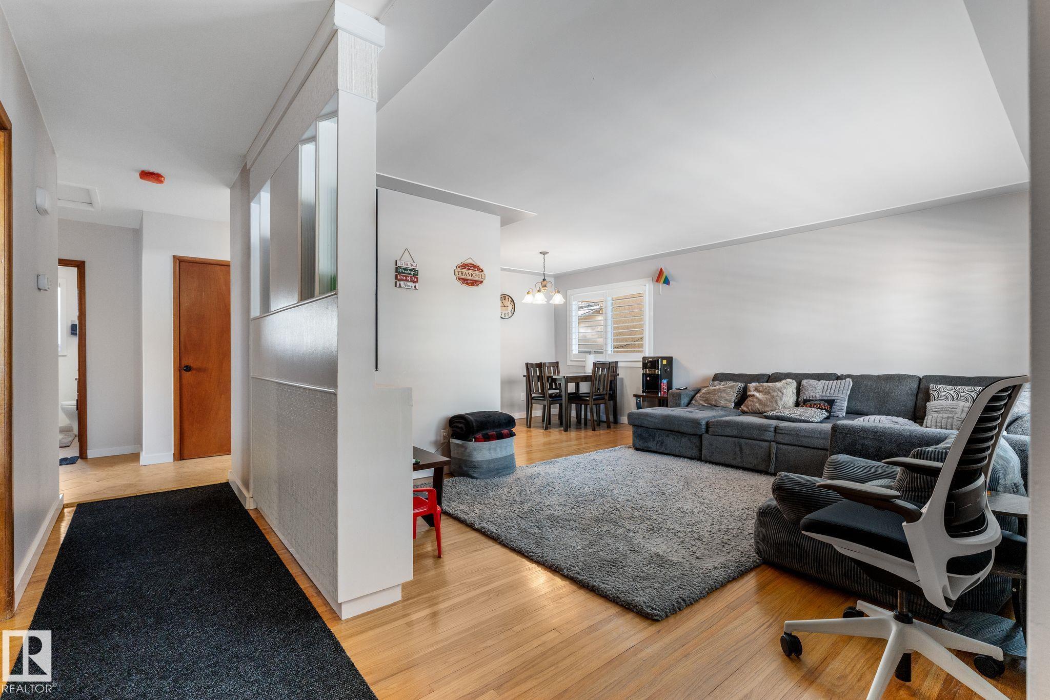 Photo 9 at 9847 79 Street NW, Forest Heights, Edmonton