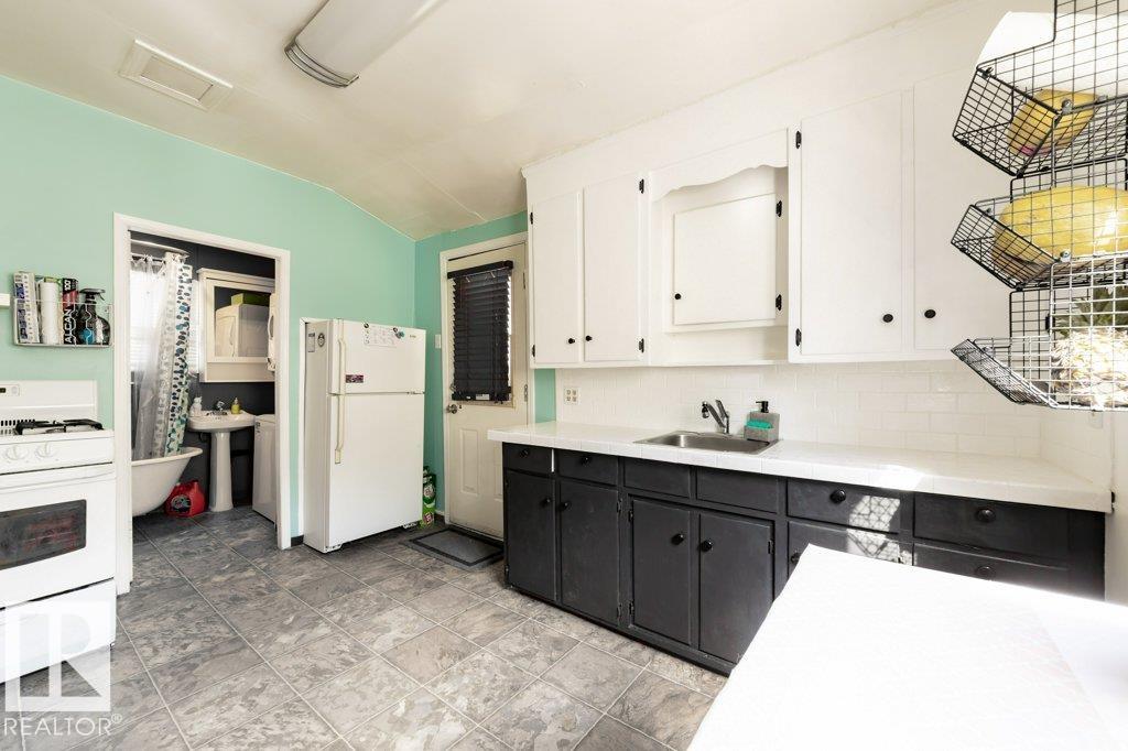 Photo 11 at 10933 93 Street NW, Mccauley, Edmonton