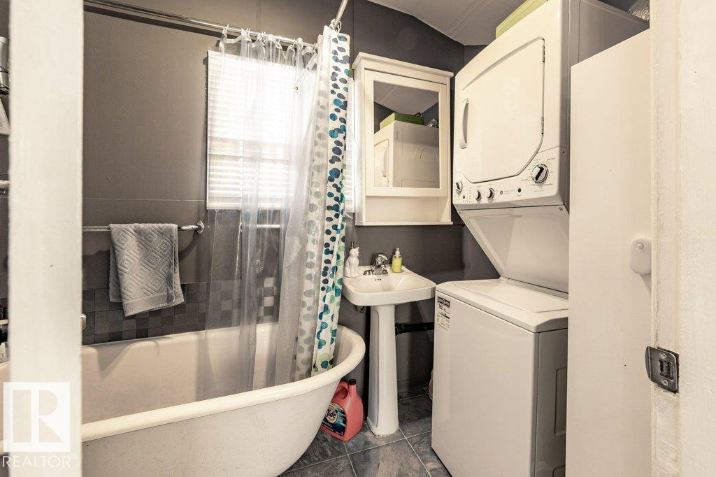 Photo 12 at 10933 93 Street NW, Mccauley, Edmonton