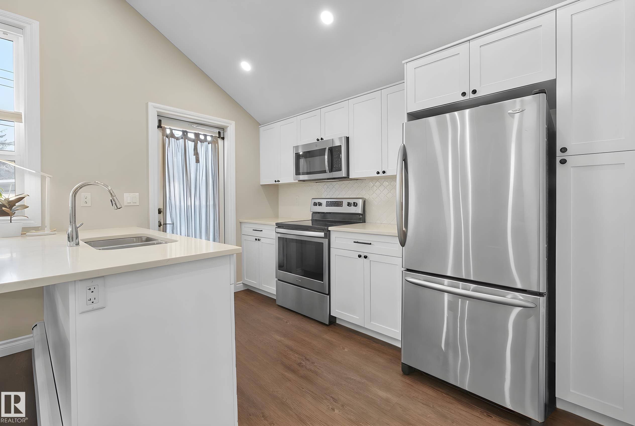 Photo 7 at 11212 75 Avenue NW, McKernan, Edmonton