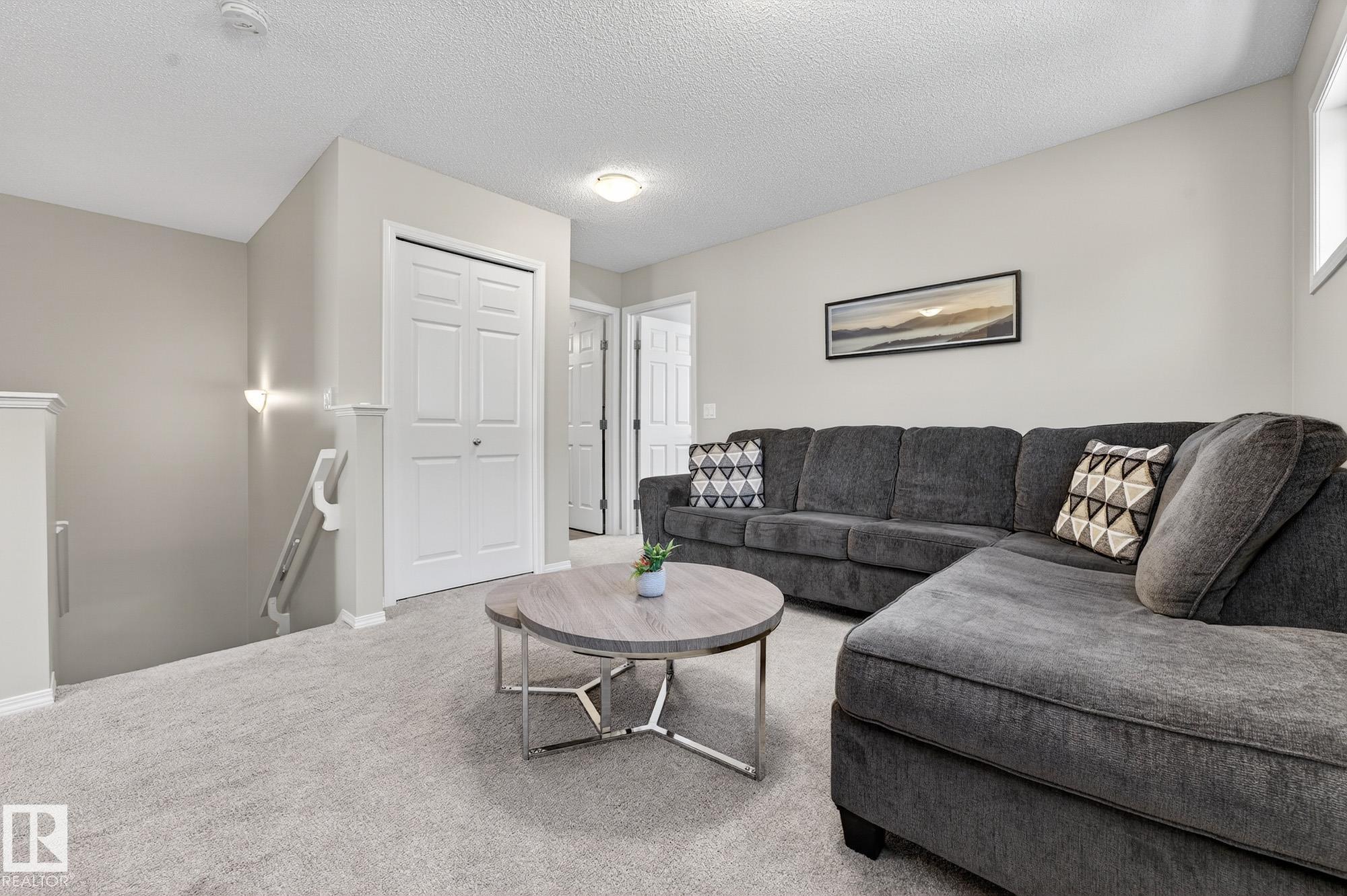 https://zimg.paragon.ice.com/ParagonImages/Property/PM/RAE/225387430/32/0/0/14efd3a5532610b92545b98fb6af88ba/1/55d1d7900979b90c10d34227ed8c347c/225387430-18311c25-5db8-49d4-8d59-4369601f9850.JPG