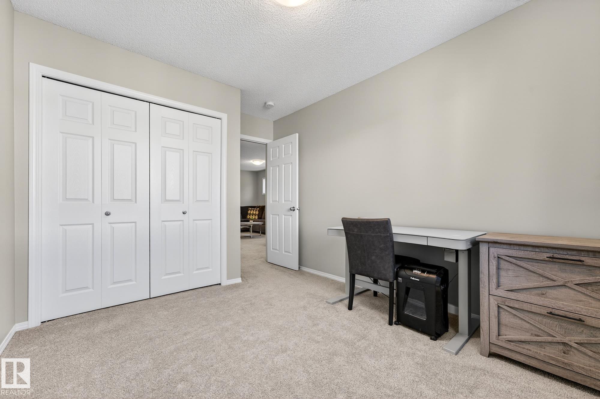 https://zimg.paragon.ice.com/ParagonImages/Property/PM/RAE/225387430/41/0/0/f883dda410ab5dc98a26b5406f4b186e/1/55d1d7900979b90c10d34227ed8c347c/225387430-d35c707c-f3e1-4ee6-942b-9f78d9fad7d2.JPG