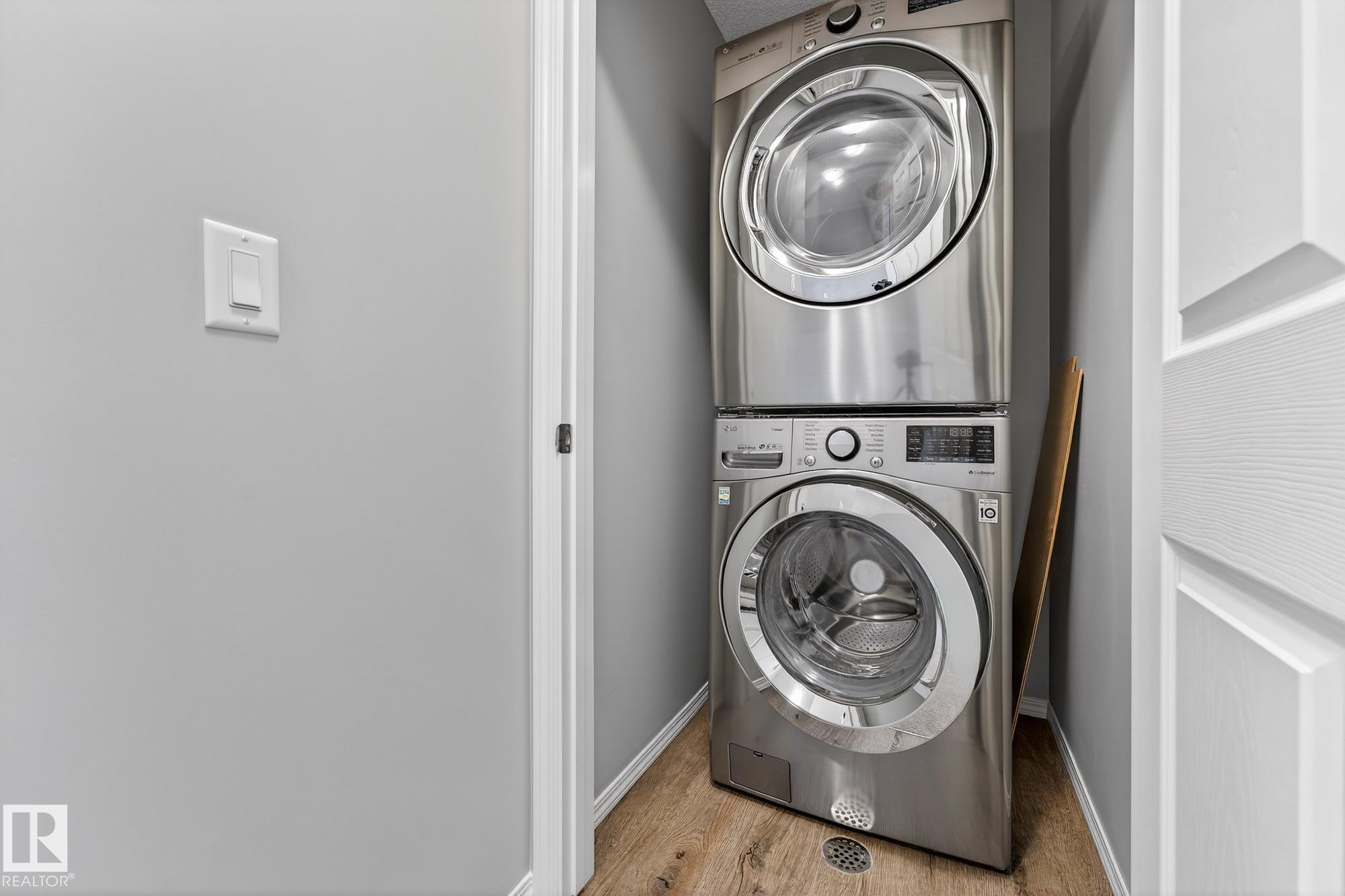 https://zimg.paragon.ice.com/ParagonImages/Property/PM/RAE/225387430/45/0/0/902609e38be8175f8eb76222131c3994/1/55d1d7900979b90c10d34227ed8c347c/225387430-d4d97c4f-03c8-4575-bcea-912b61285cca.JPG