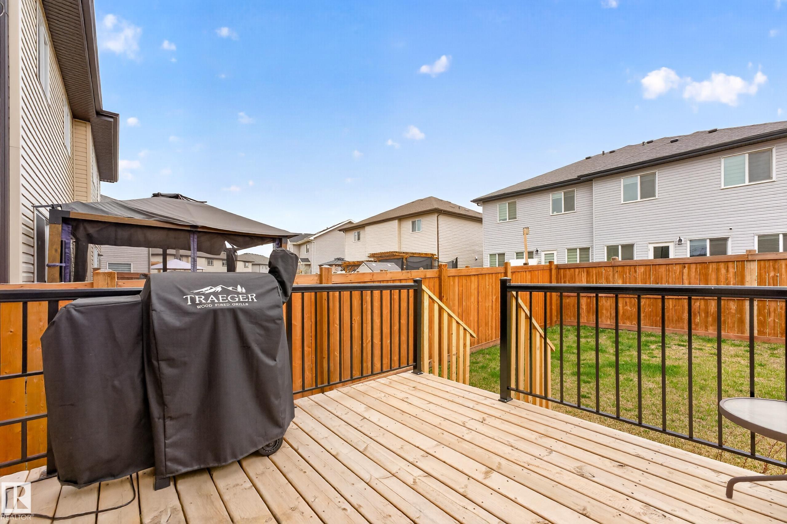 https://zimg.paragon.ice.com/ParagonImages/Property/PM/RAE/225387430/9/0/0/ee857329f4f7f620e14875eceee01ad6/1/55d1d7900979b90c10d34227ed8c347c/225387430-2b7a68b8-5130-4a0d-9611-098526d16eb4.JPG
