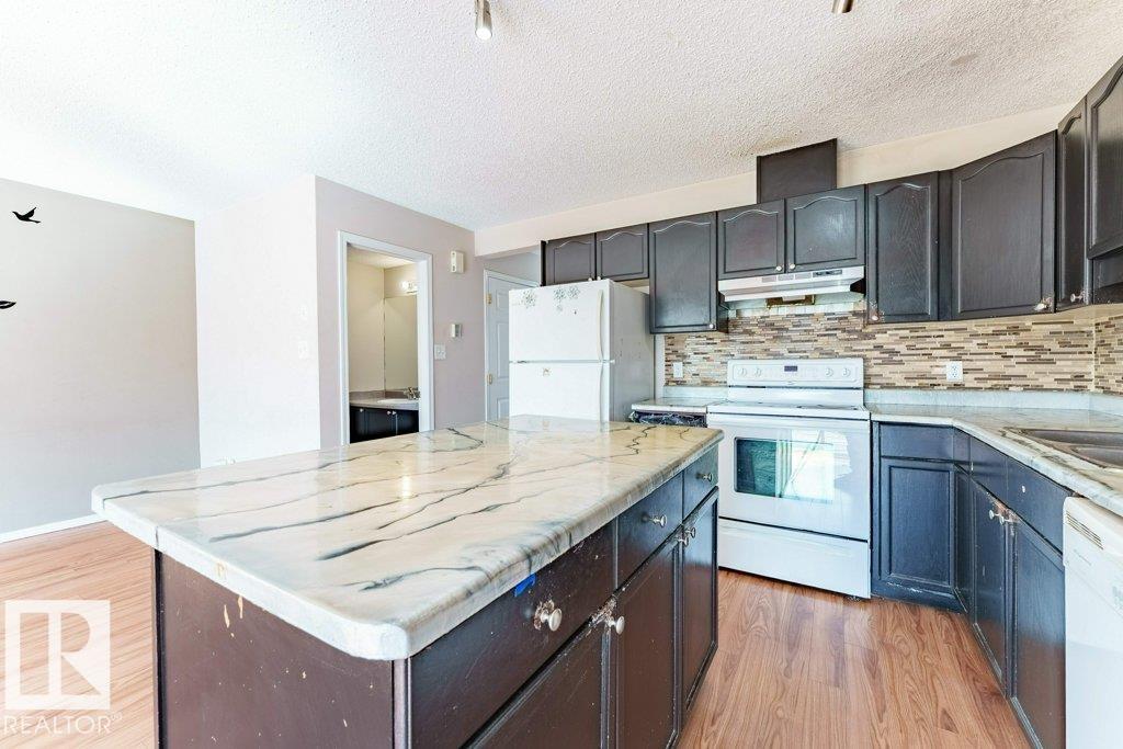 https://zimg.paragon.ice.com/ParagonImages/Property/PM/RAE/225387437/10/0/0/e39bf59c4513f70d5e37aa6be3cc4b24/1/d8eb2ebbdcaefd8e2f7982f199db85e3/225387437-05ee8431-e615-43fb-be22-7f8d8f9785cc.JPG