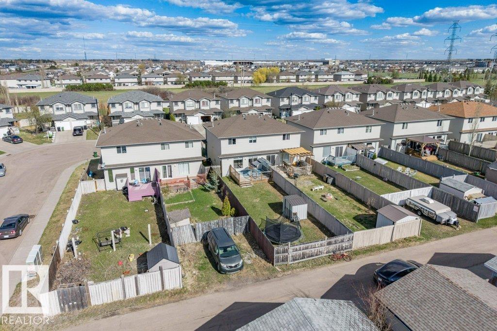 https://zimg.paragon.ice.com/ParagonImages/Property/PM/RAE/225387437/36/0/0/de4deab36758f4e715e9181bf1b823a4/1/d8eb2ebbdcaefd8e2f7982f199db85e3/225387437-cf73ed32-f868-43b6-88b6-858a970beec3.JPG