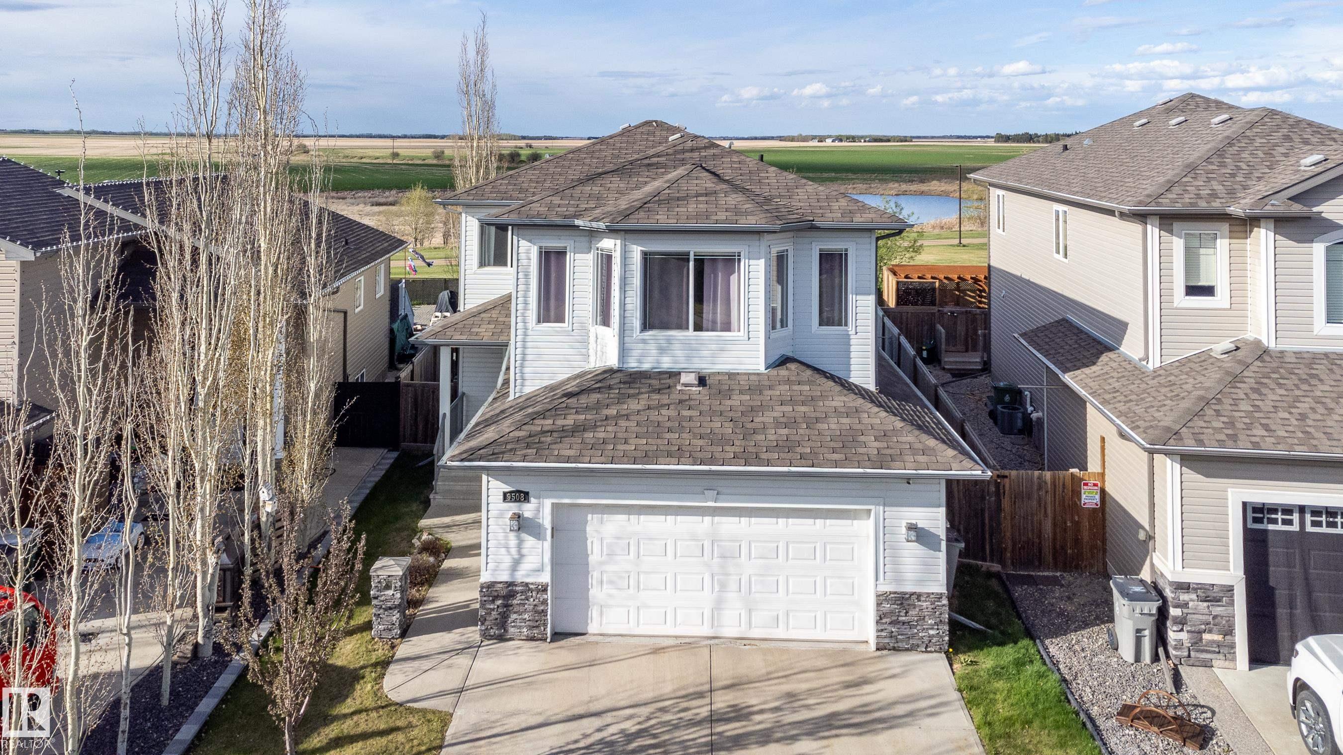 9508 107 Avenue, The Lakes, Morinville