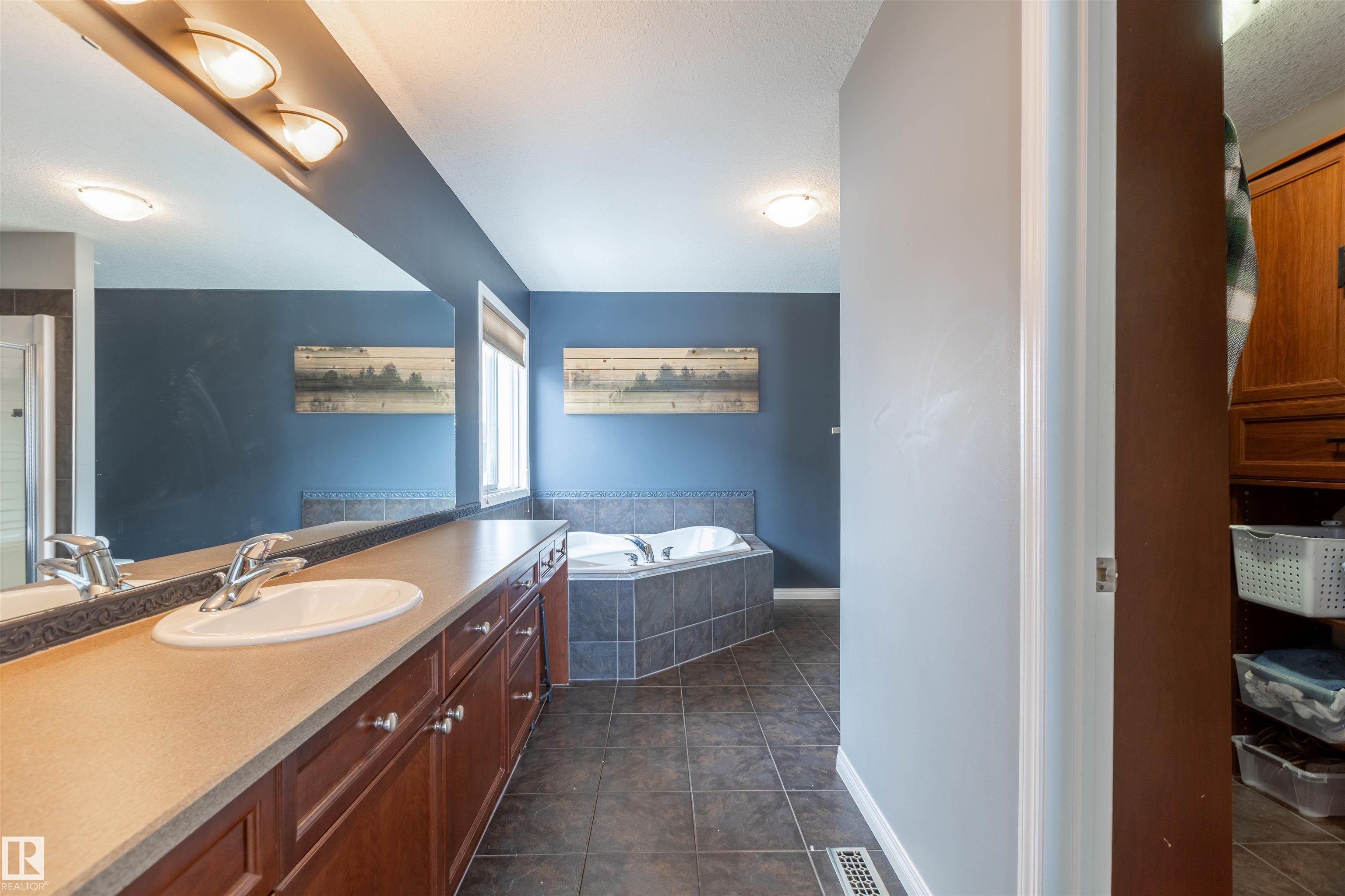 Photo 33 at 9508 107 Avenue, The Lakes, Morinville