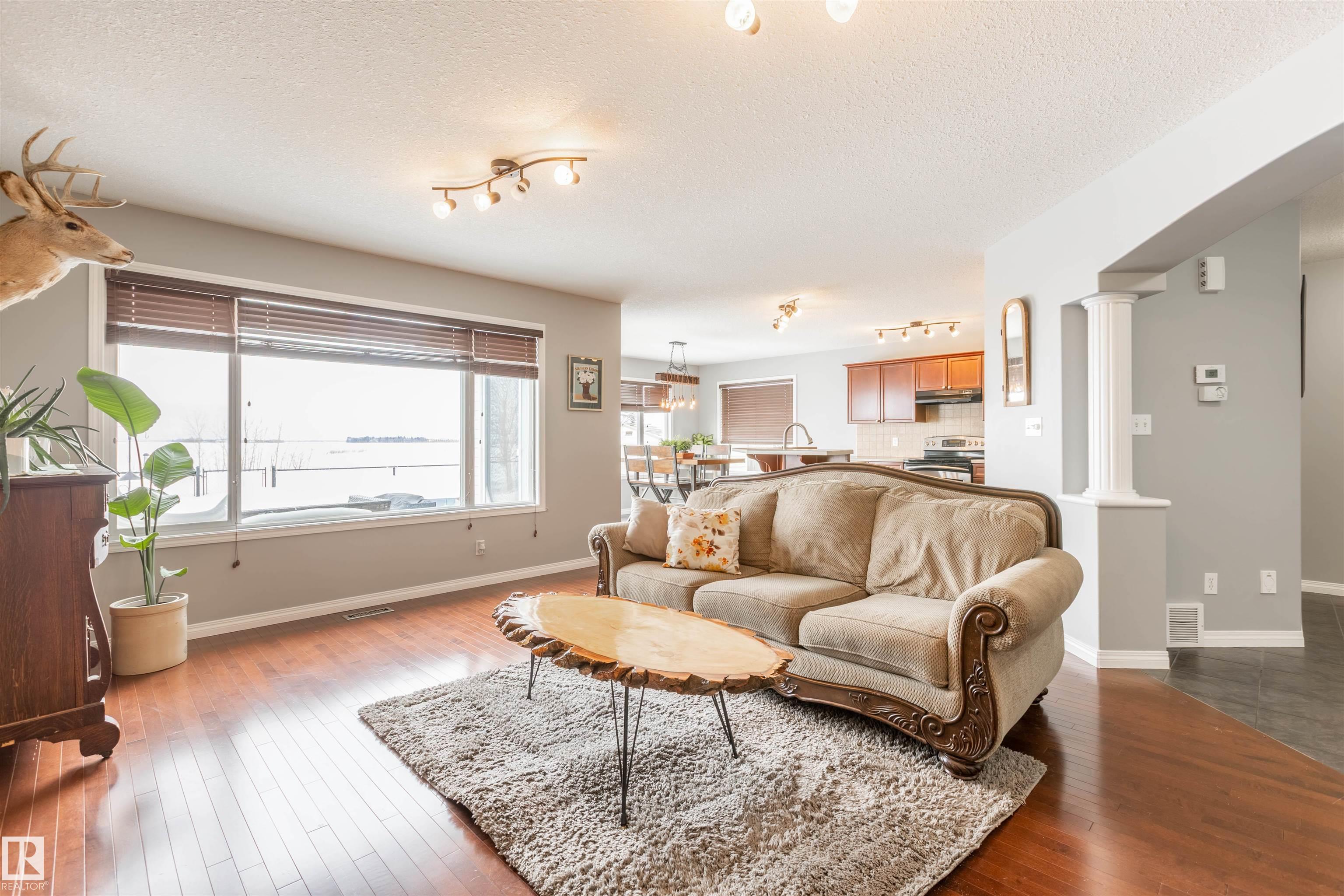 Photo 7 at 9508 107 Avenue, The Lakes, Morinville