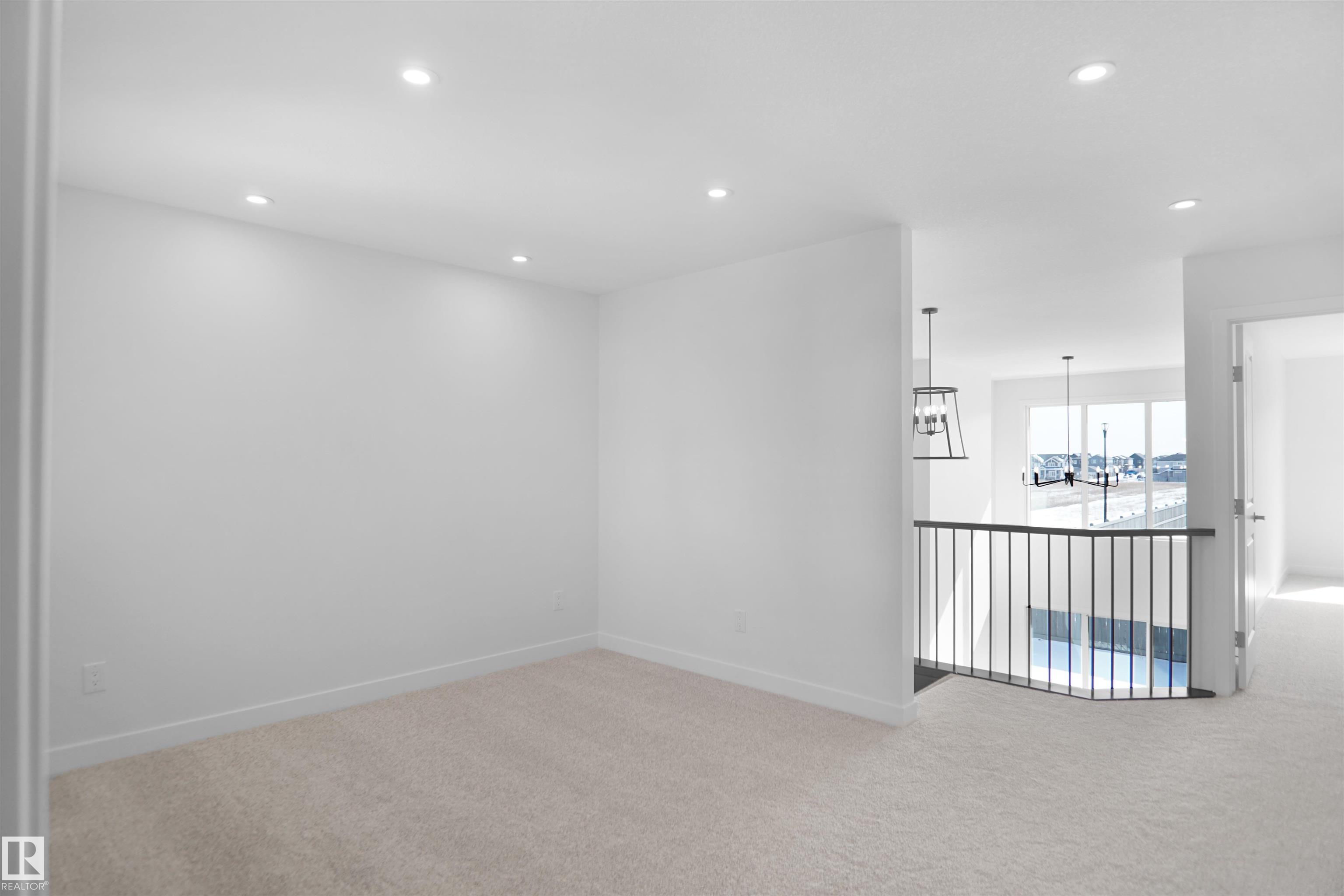 https://zimg.paragon.ice.com/ParagonImages/Property/PM/RAE/225387473/21/0/0/d3ba21eecac6e414742f8ebbc836ba61/1/d15fec9ceb8d788436ce16eb0752a416/225387473-173b4172-2b9d-4d62-9125-e0a5ca102bff.JPG