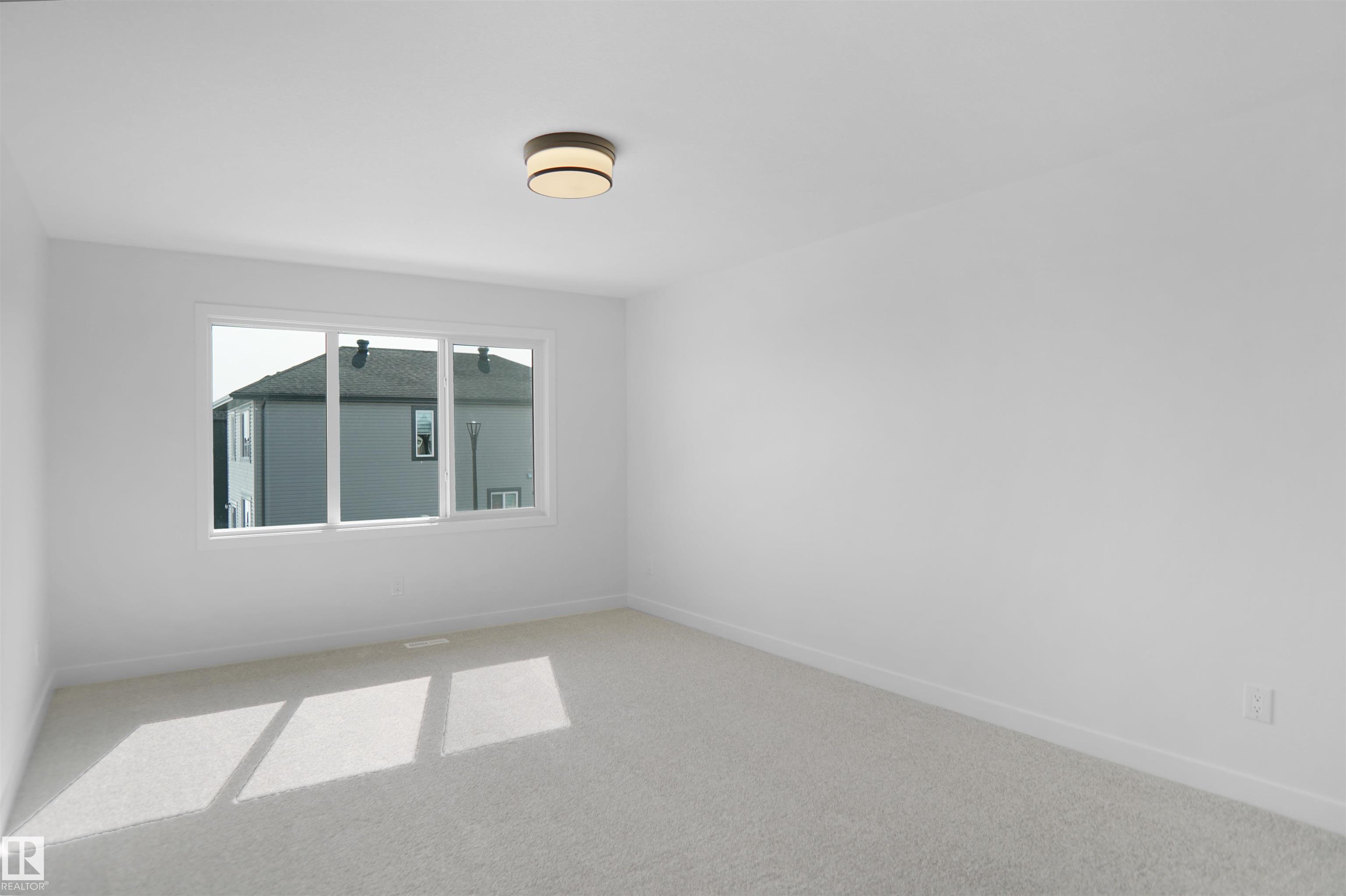 https://zimg.paragon.ice.com/ParagonImages/Property/PM/RAE/225387473/22/0/0/360da5f08536ad63a6860fcd3bccb4cd/1/d15fec9ceb8d788436ce16eb0752a416/225387473-0f024b35-212d-4f91-a06d-64b7b4c57376.JPG