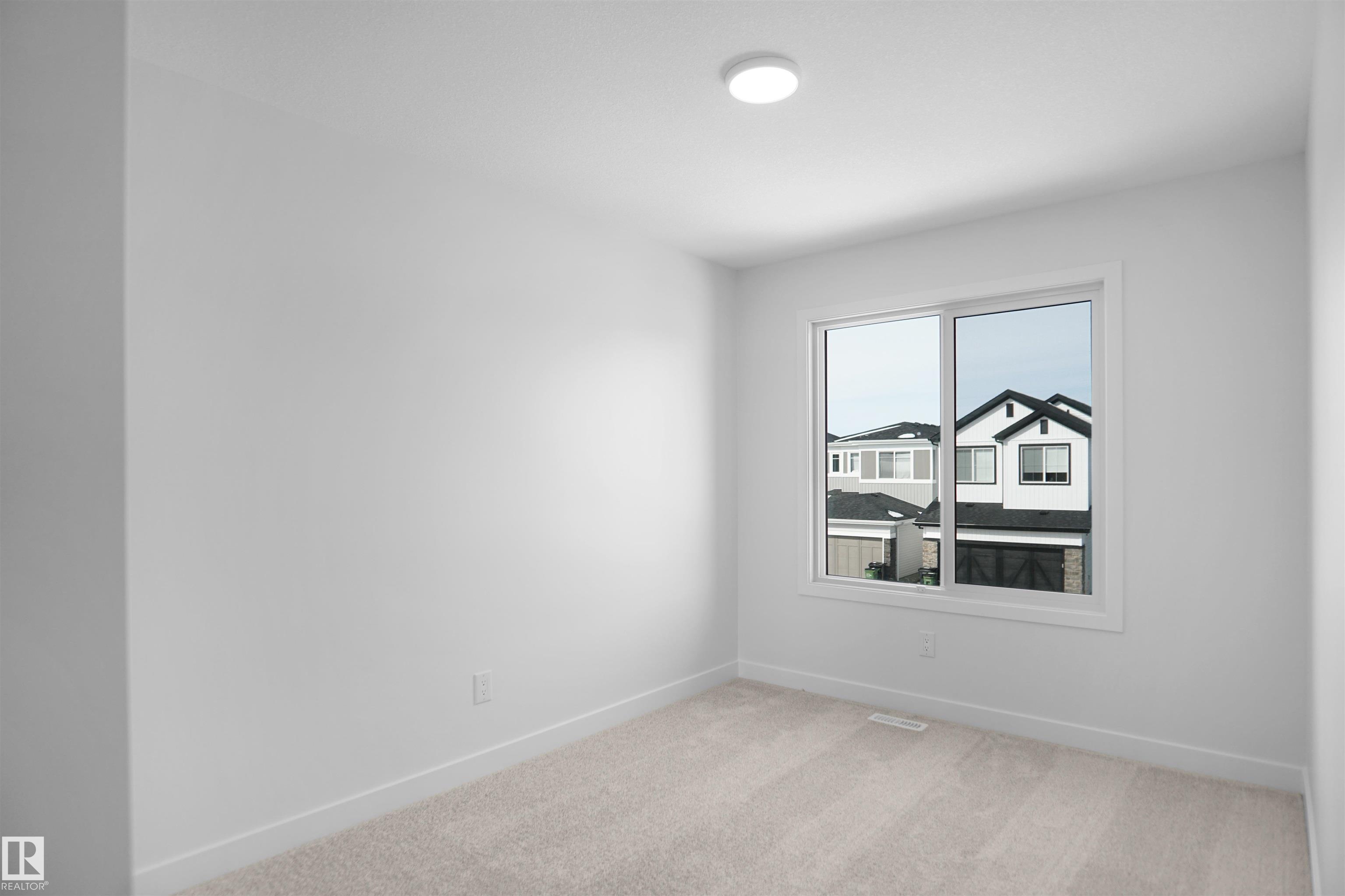 https://zimg.paragon.ice.com/ParagonImages/Property/PM/RAE/225387473/28/0/0/2dcded4e94648b731712cd7d940706c4/1/d15fec9ceb8d788436ce16eb0752a416/225387473-7af44fd8-905a-4860-b1f1-95e1ca9ebc19.JPG