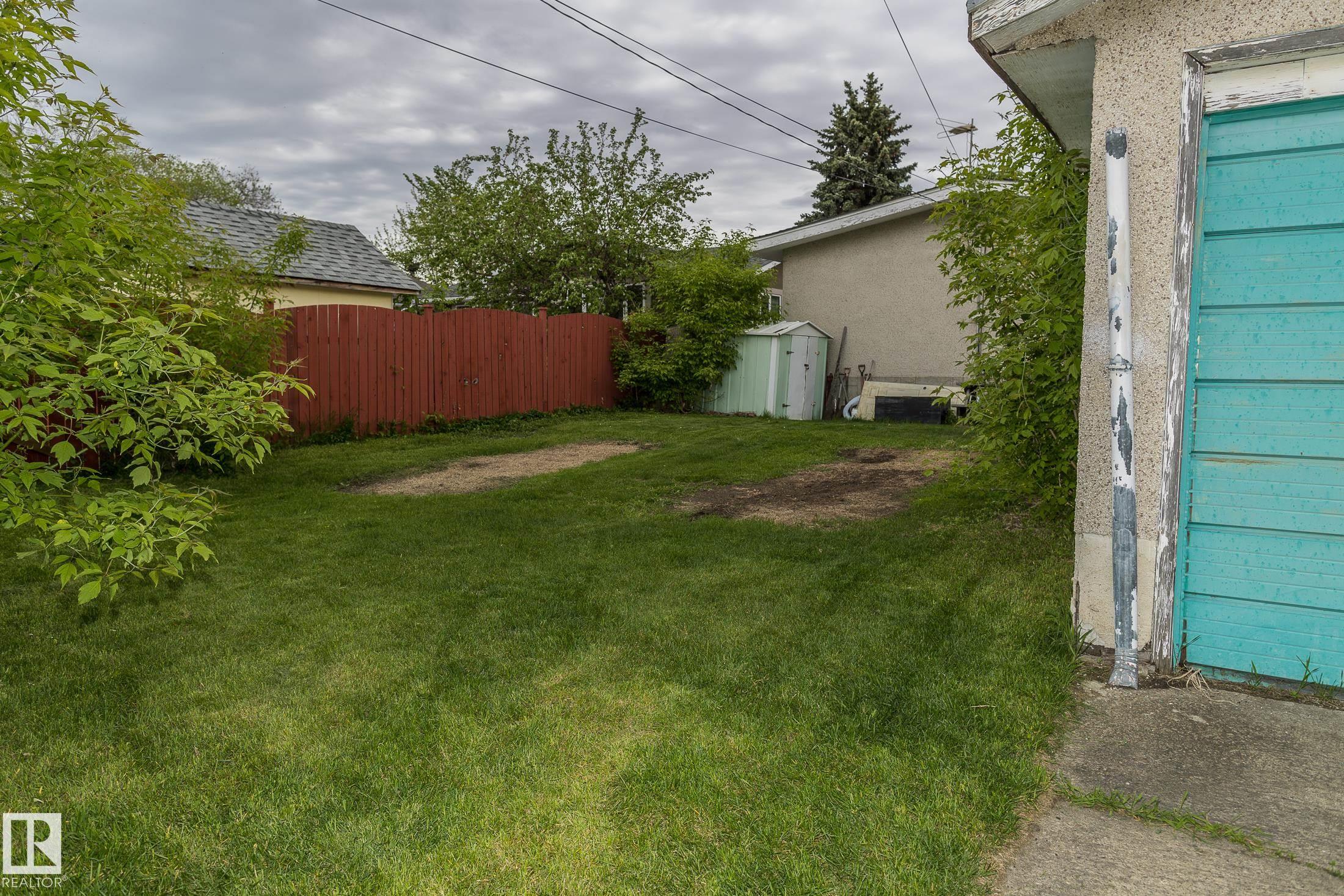 Photo 8 at 10512 55 Avenue NW, Pleasantview, Edmonton