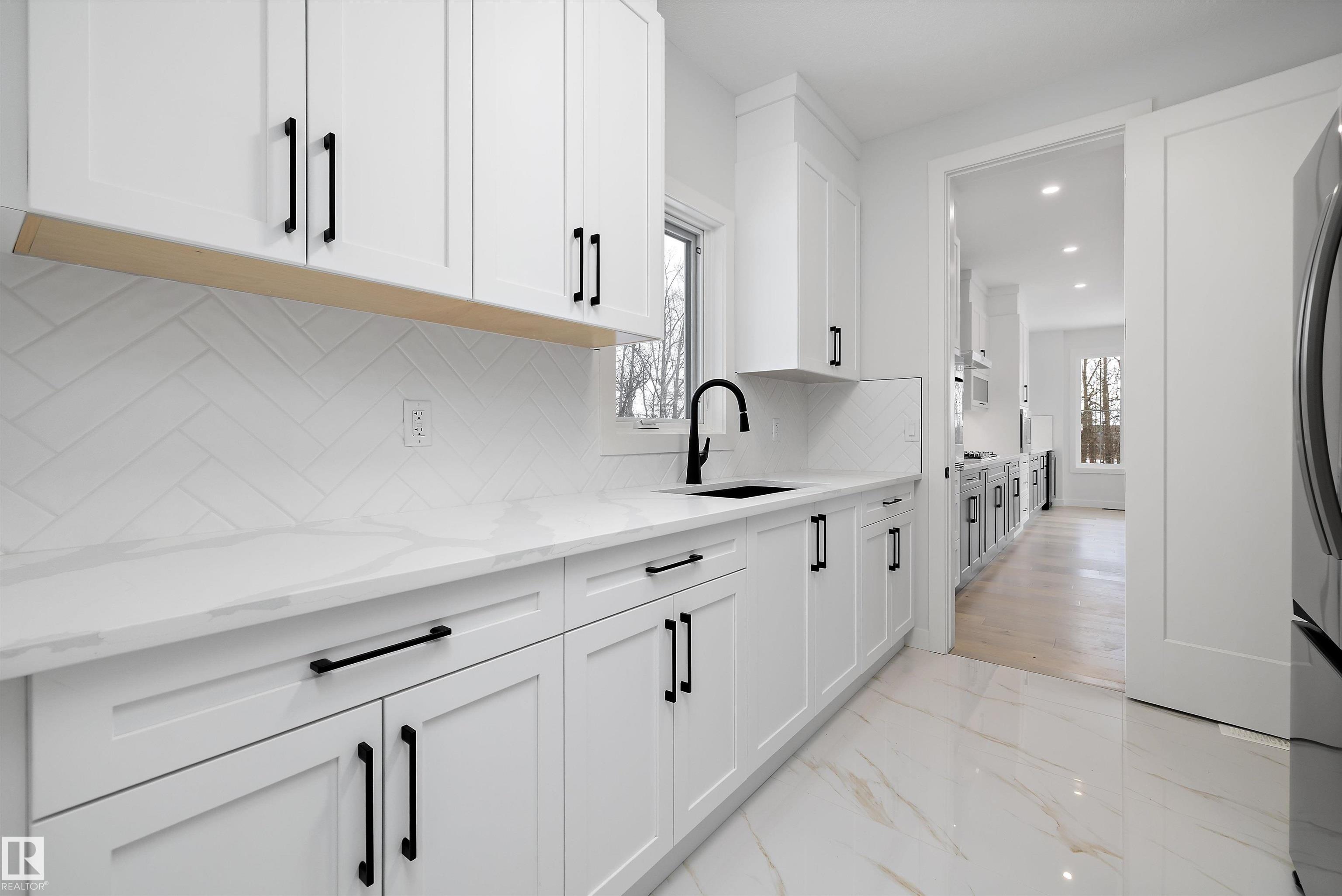 Photo 9 at 718 Elderberry Close NW, Edgemont, Edmonton