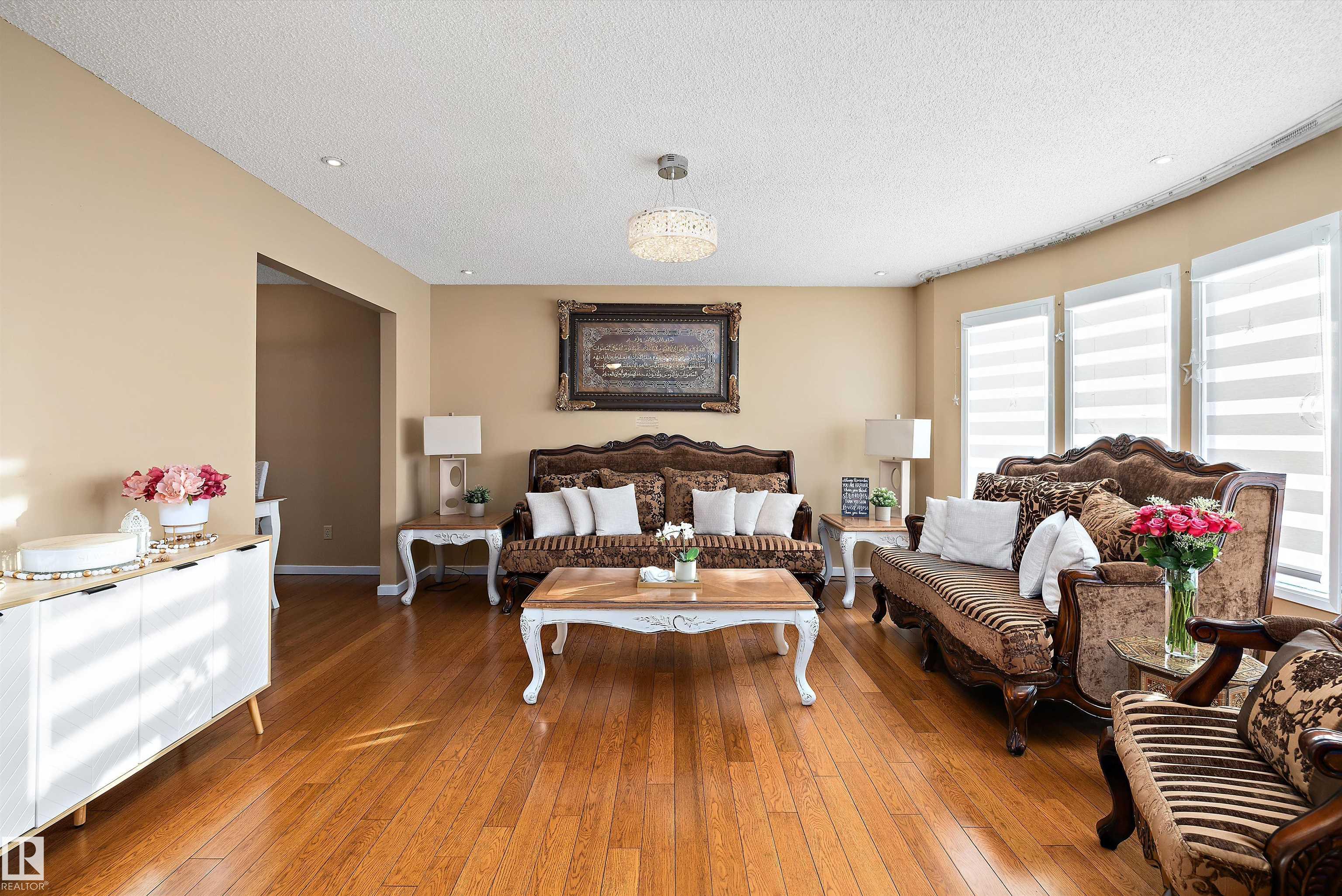 Picture for 9804 156 AV NW