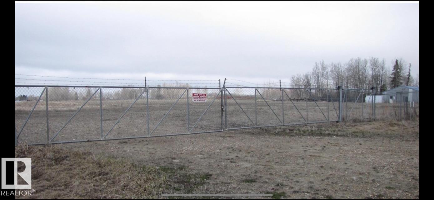 Photo 3 at  55312 Rr 60, None, Rural Lac Ste. Anne County