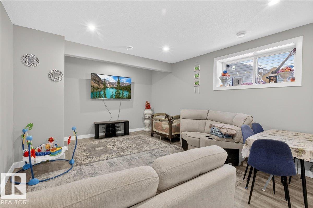 Photo 29 at 1027 150 Avenue NW, Fraser, Edmonton