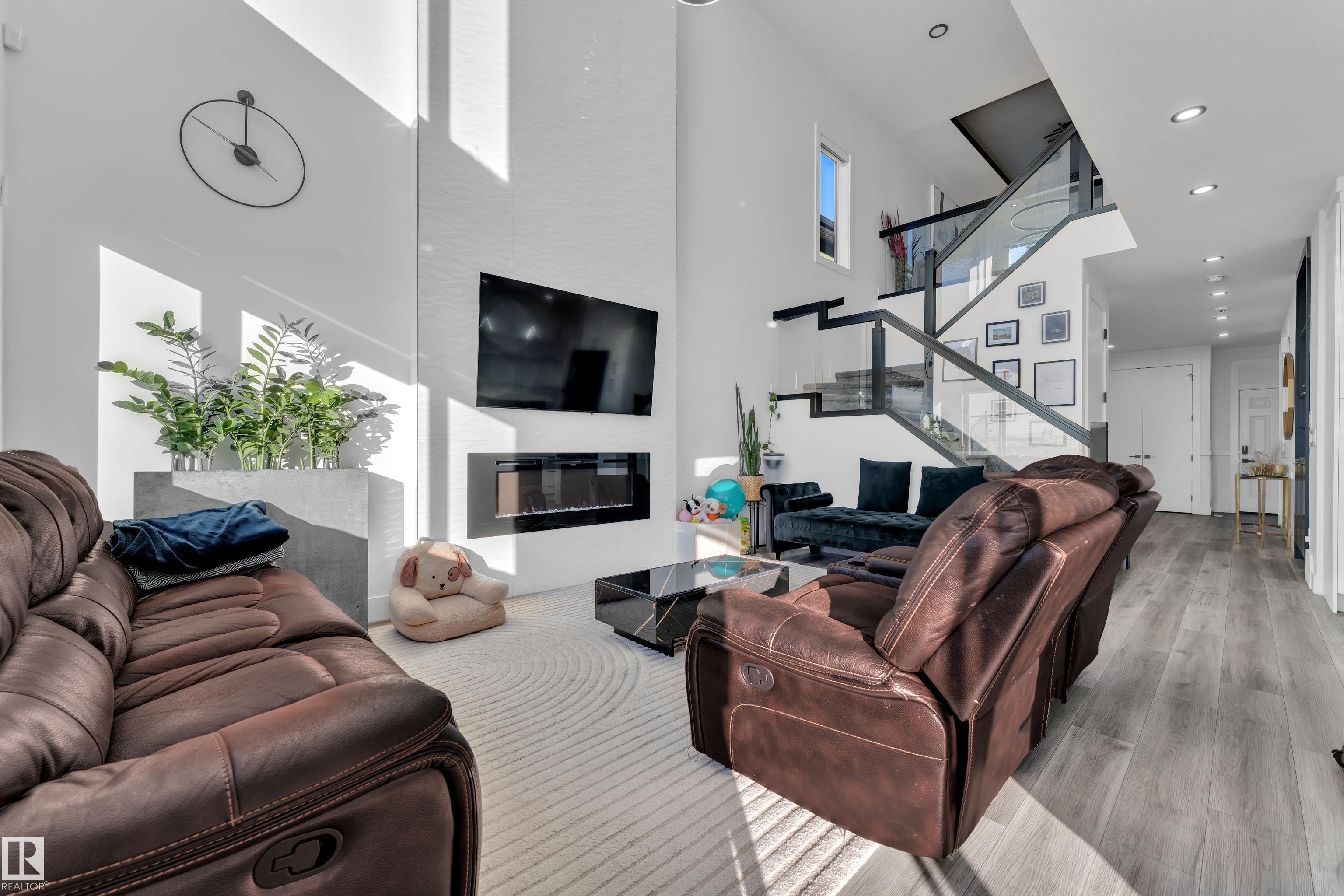 Photo 13 at 316 42 Street SW, Charlesworth, Edmonton