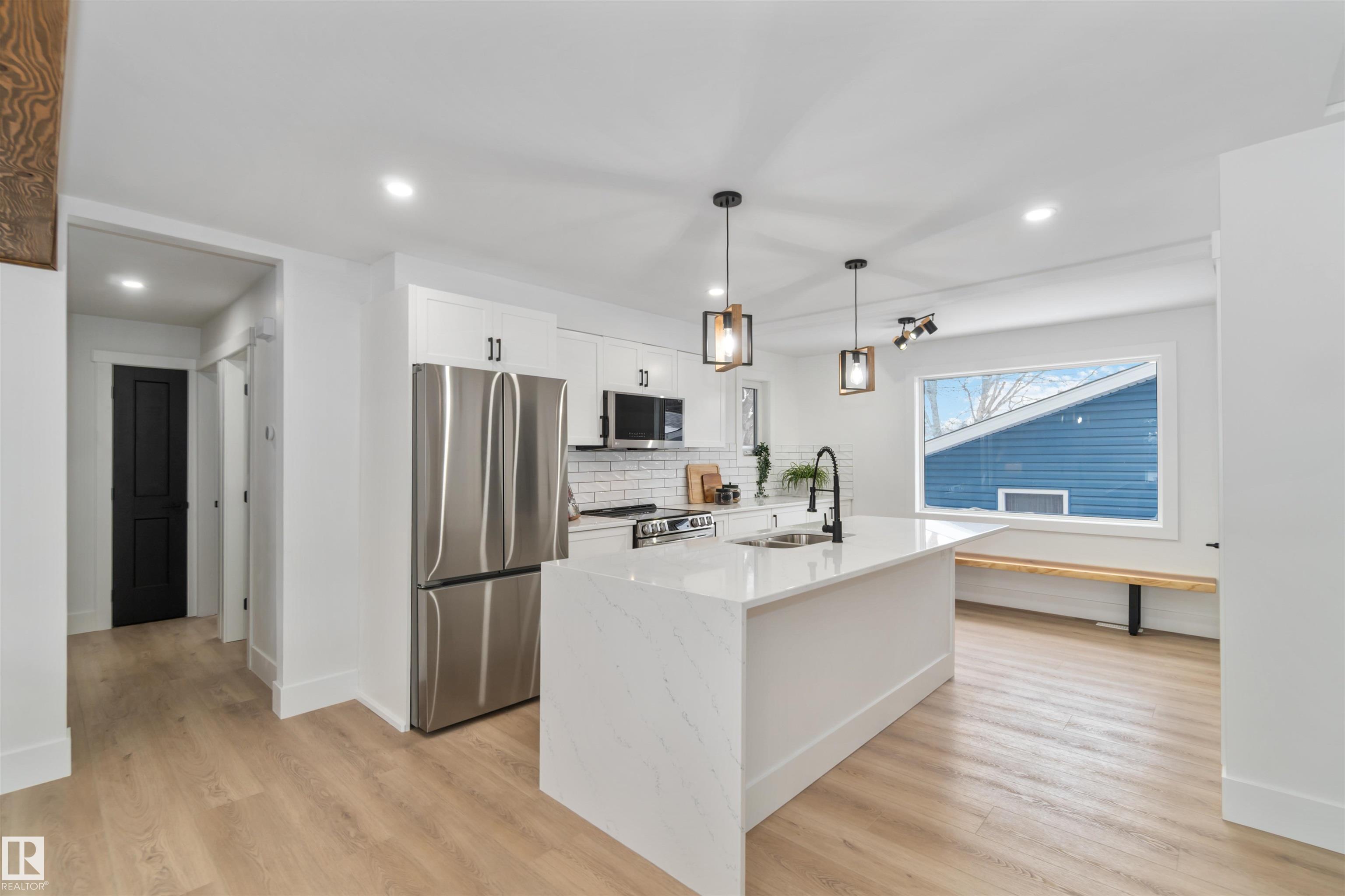 Photo 12 at 6719 95 Avenue NW, Ottewell, Edmonton