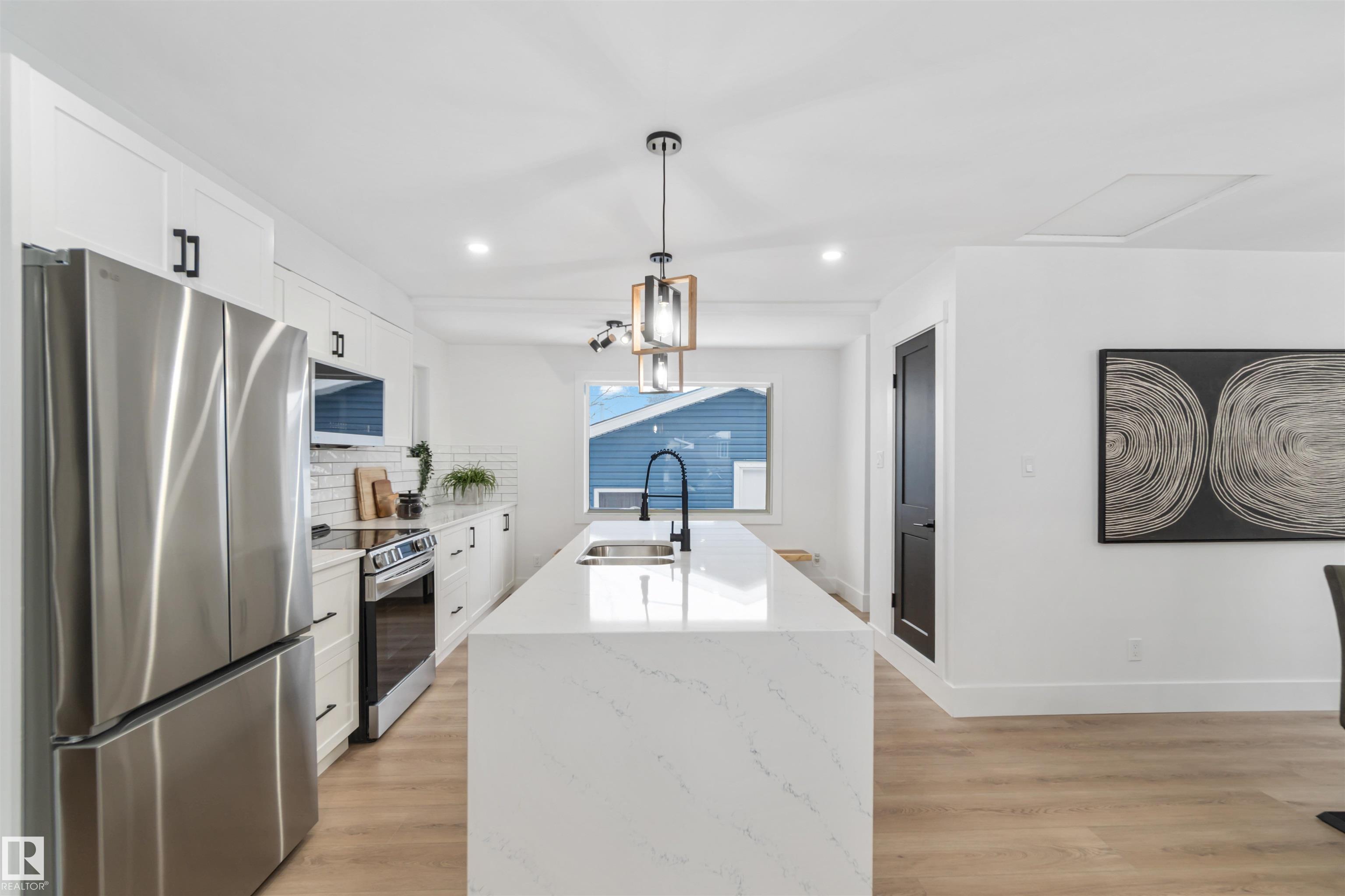 Photo 19 at 6719 95 Avenue NW, Ottewell, Edmonton