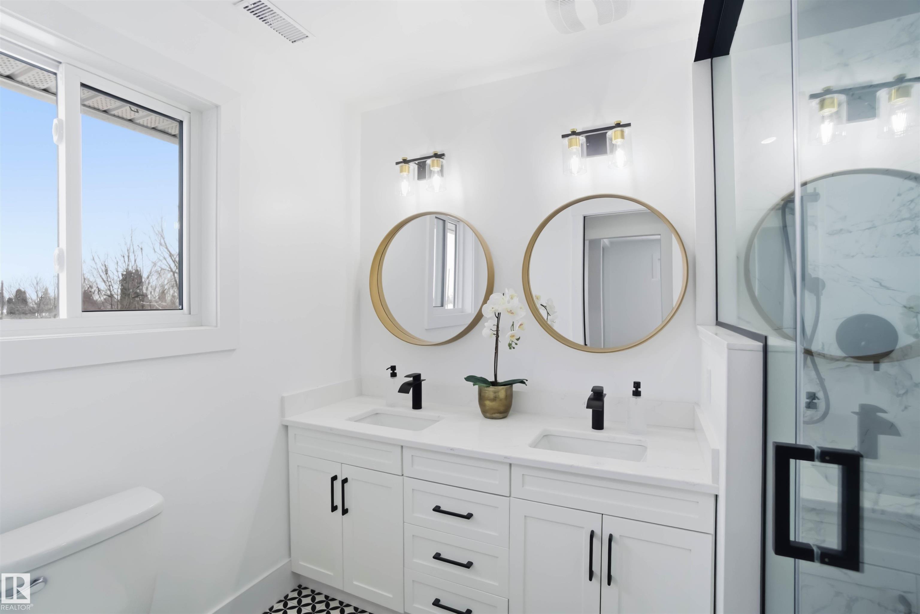 Photo 37 at 6719 95 Avenue NW, Ottewell, Edmonton