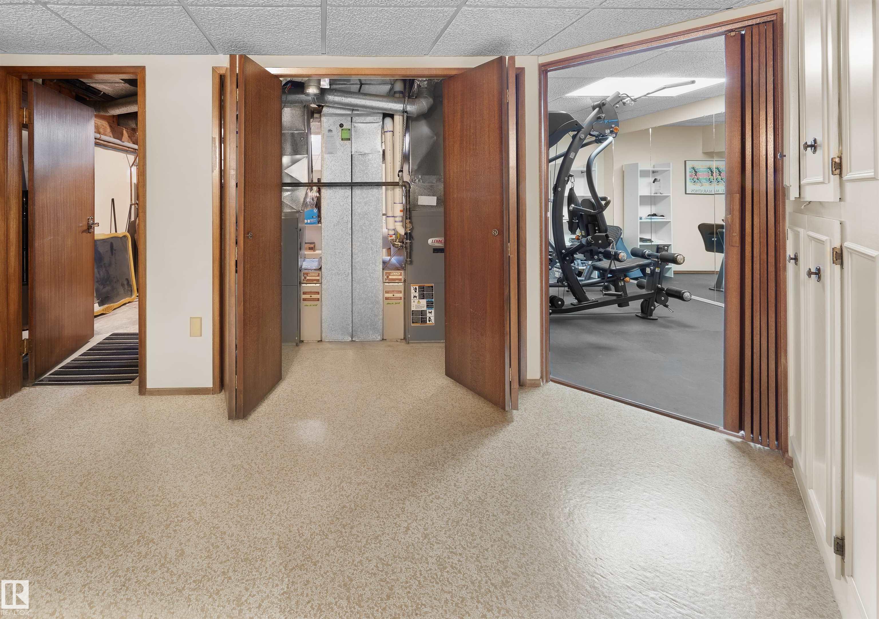 Photo 36 at 10908 Bearspaw Drive W NW, Bearspaw, Edmonton