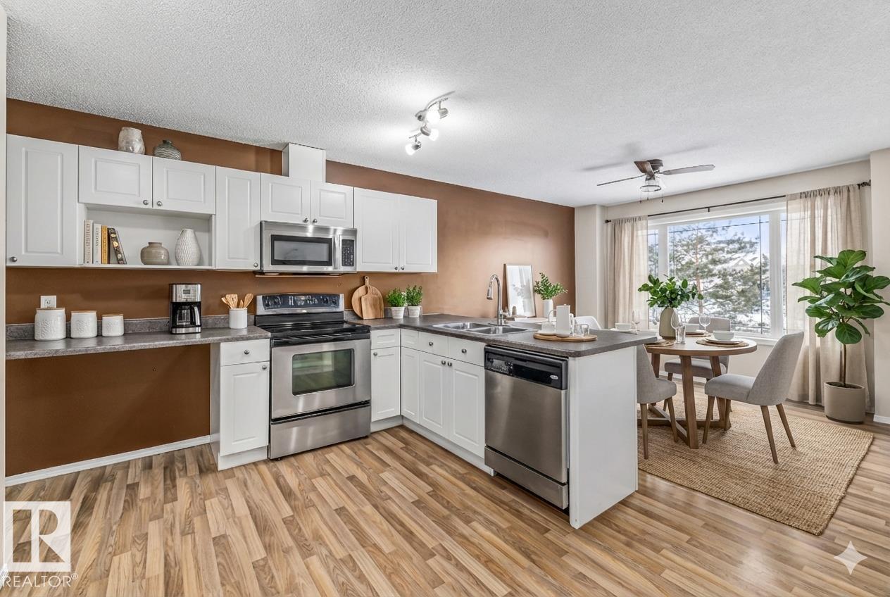 Photo 11 at 1421 Hermitage Road NW, Canon Ridge, Edmonton