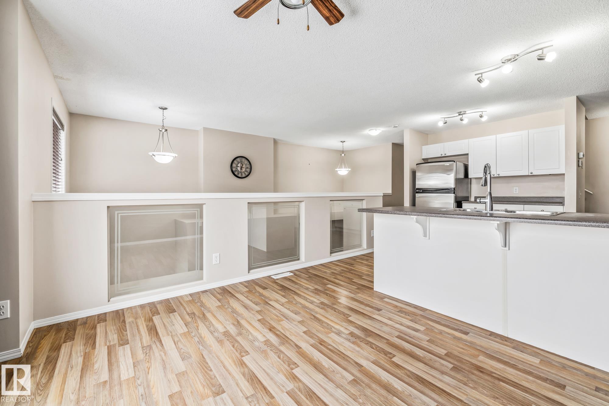 Photo 18 at 1421 Hermitage Road NW, Canon Ridge, Edmonton