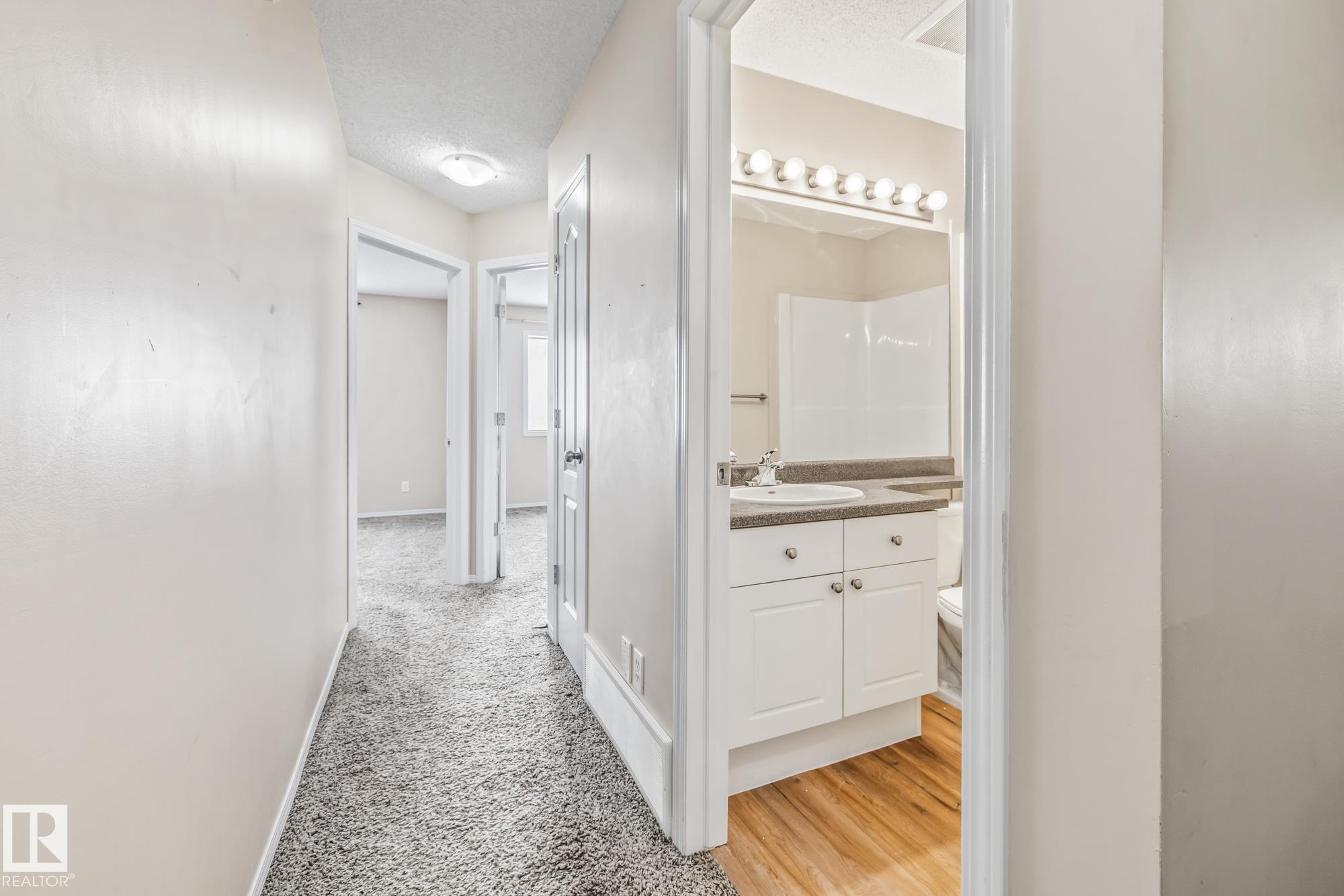 Photo 19 at 1421 Hermitage Road NW, Canon Ridge, Edmonton