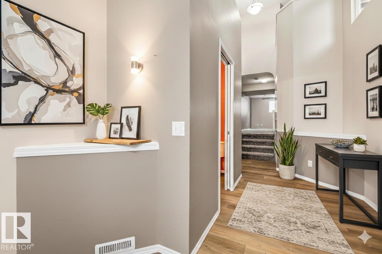 Photo 3 at 1421 Hermitage Road NW, Canon Ridge, Edmonton