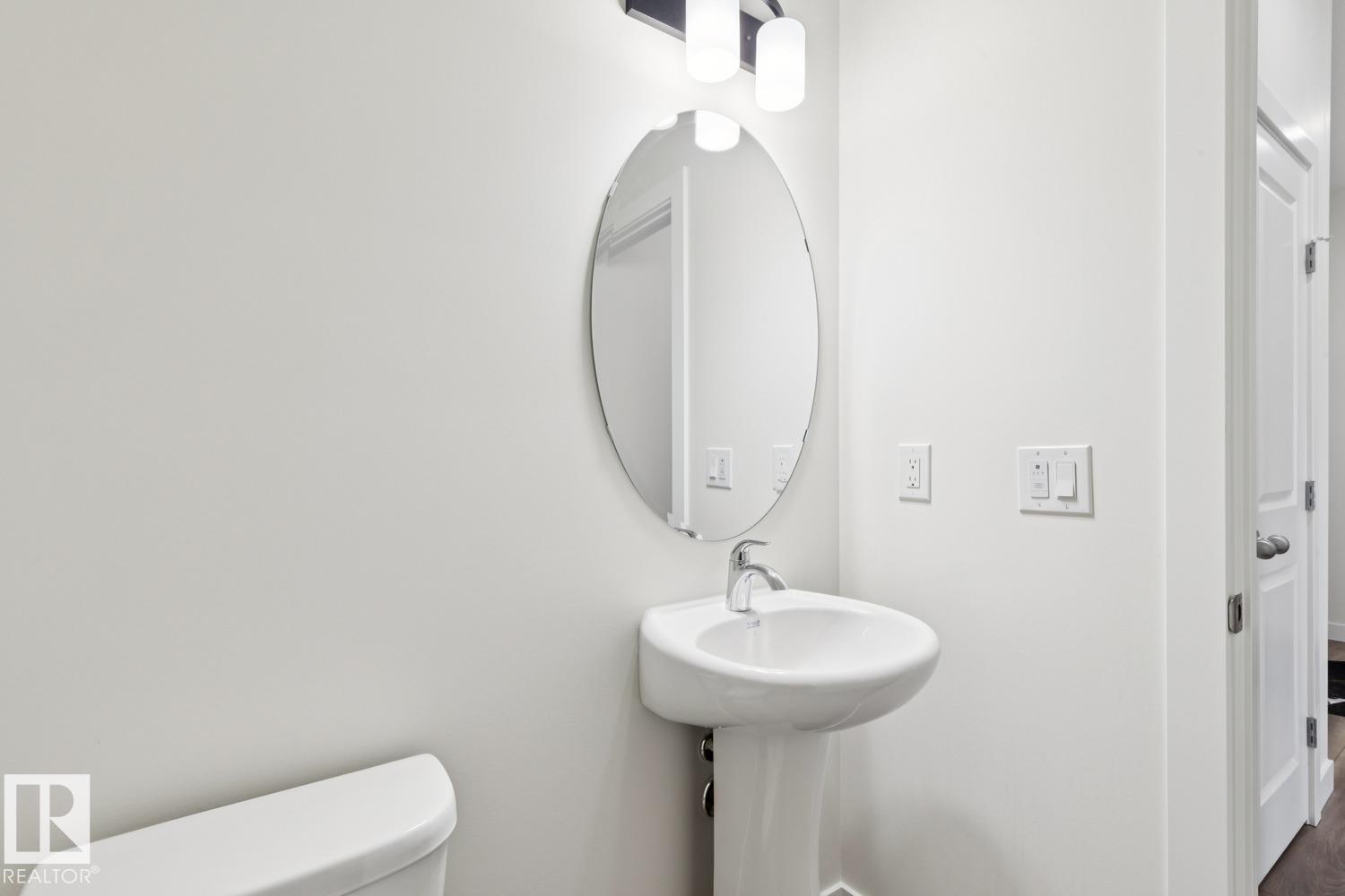 Picture for 407 26 ST SW