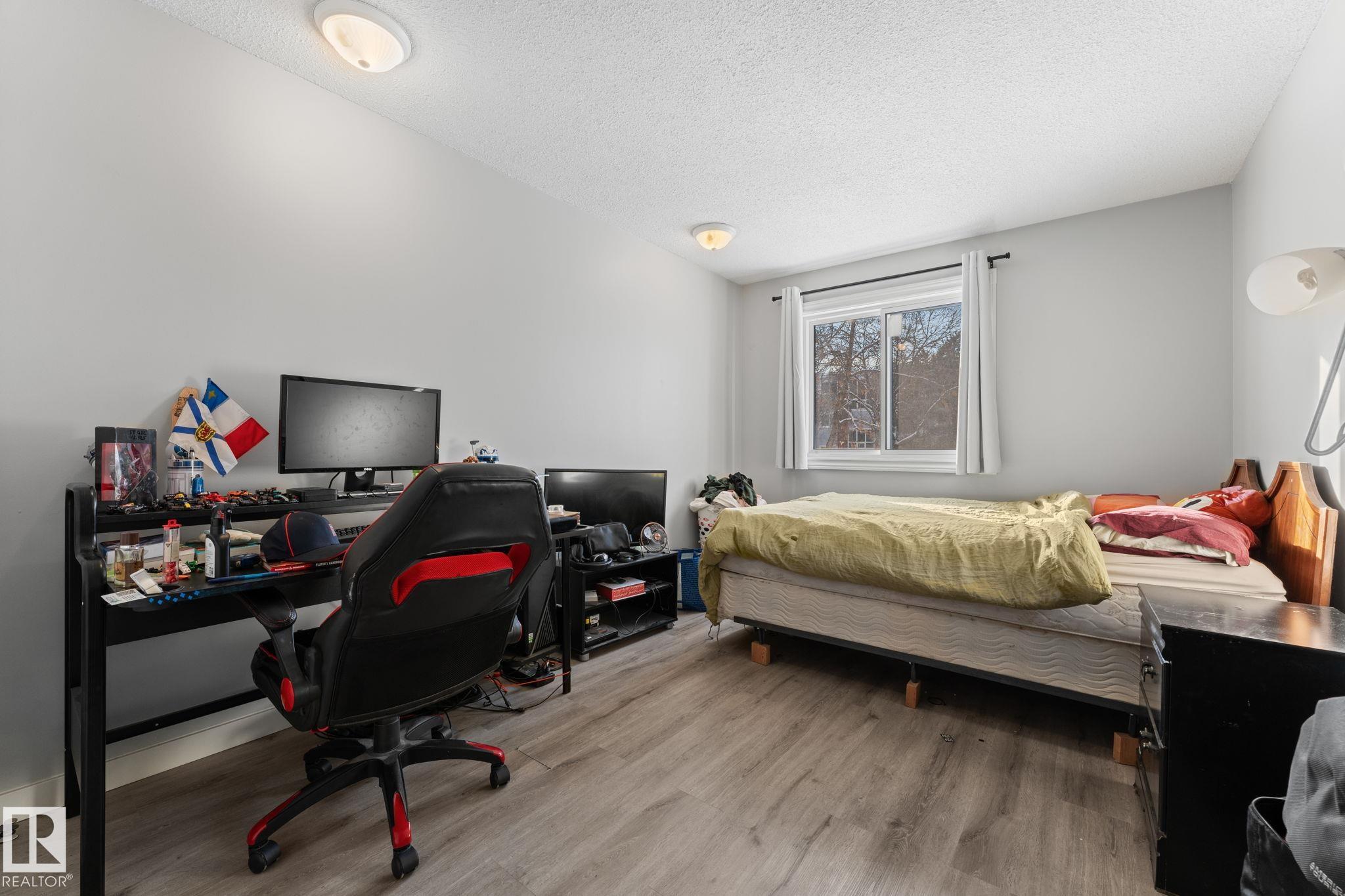 Photo 17 at 10 - 11219 103a Avenue NW, Wîhkwêntôwin, Edmonton