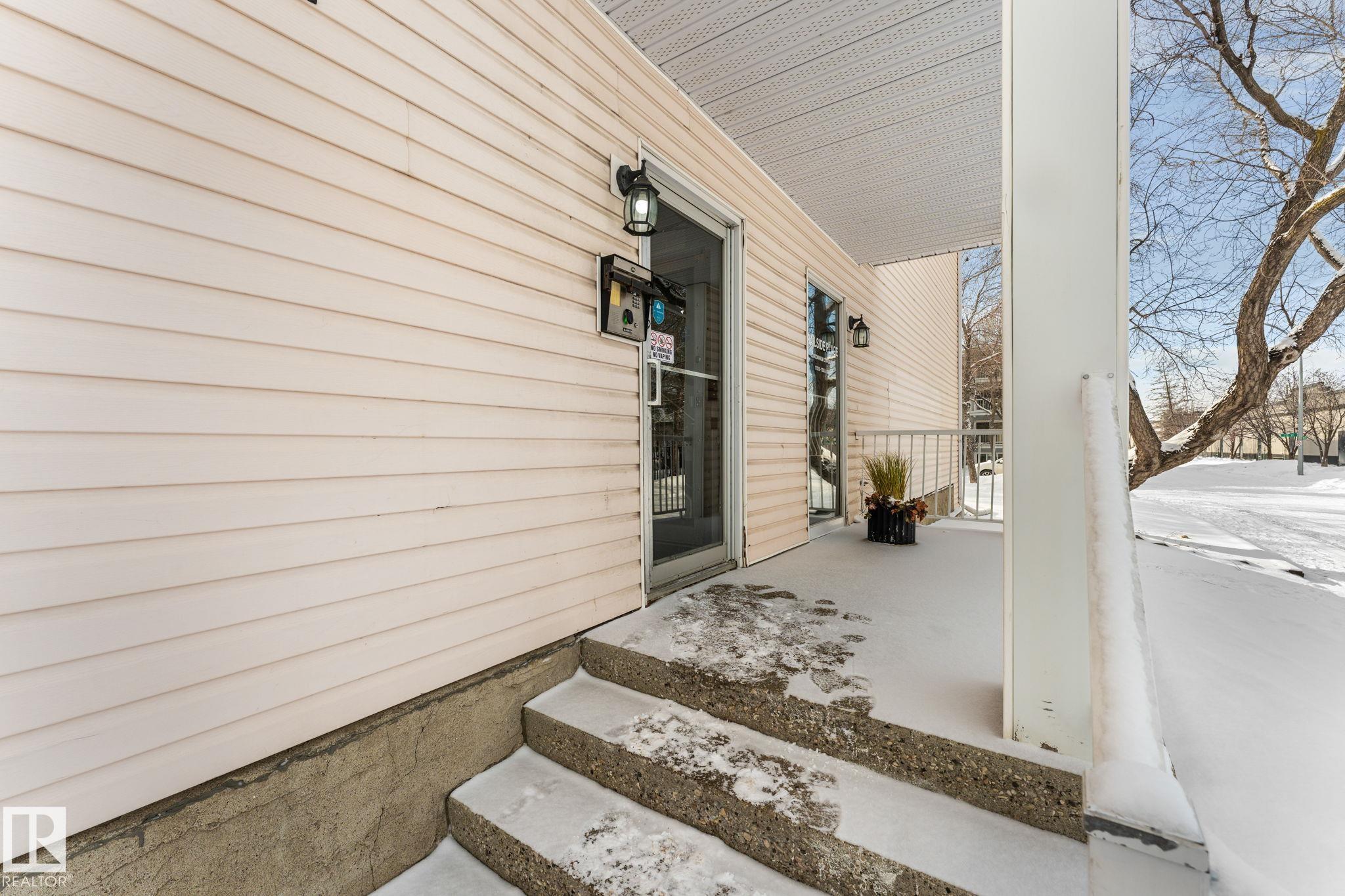 10 - 11219 103a Avenue NW, Wîhkwêntôwin, Edmonton