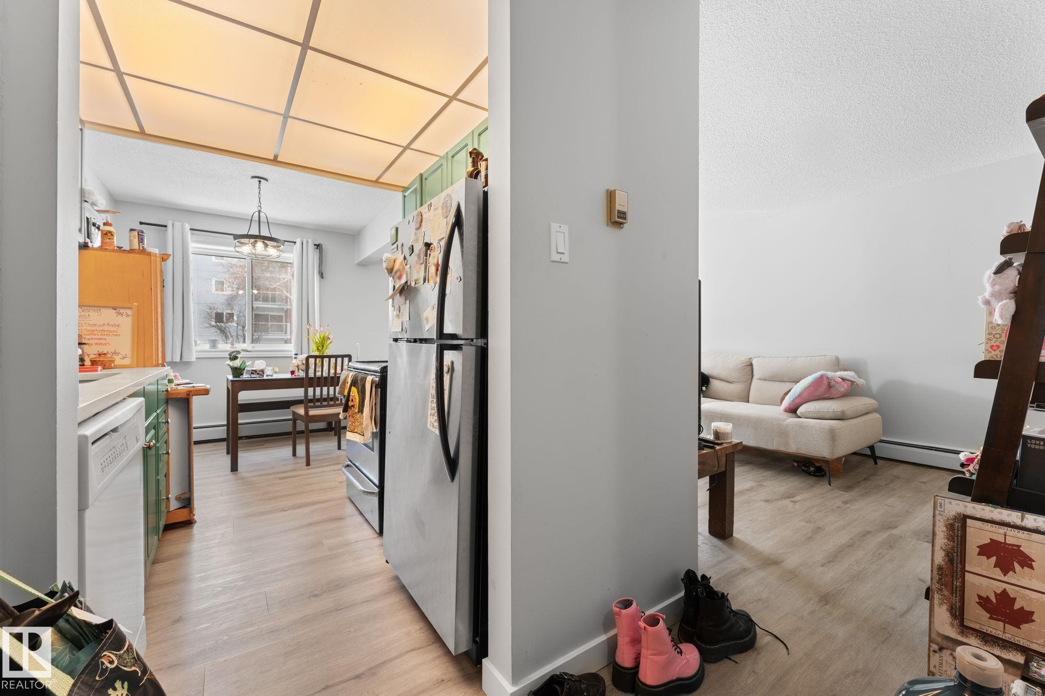 10 - 11219 103a Avenue NW, Wîhkwêntôwin, Edmonton