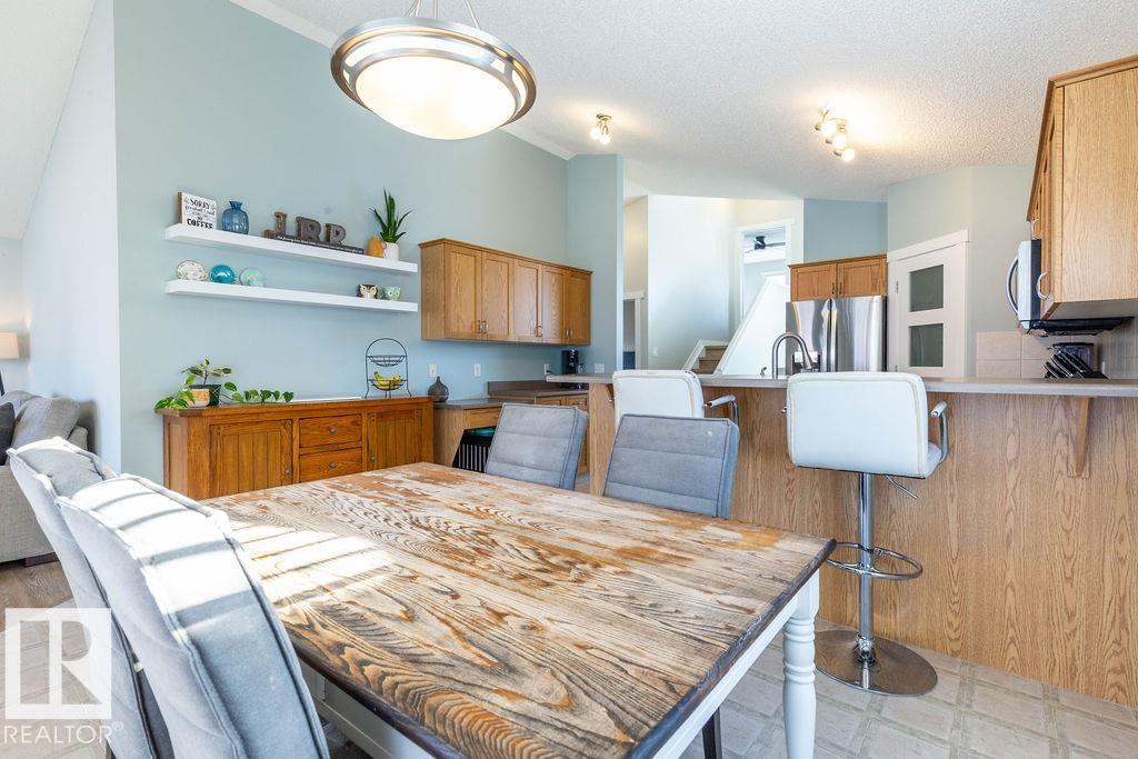 Photo 12 at 5 Lamplight Drive, Legacy Park, Spruce Grove