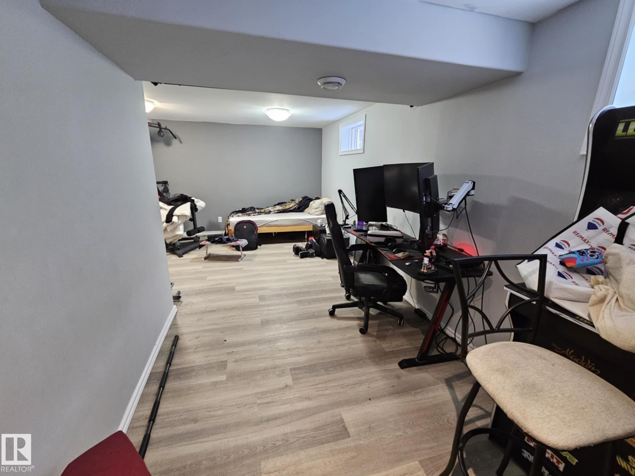 Photo 22 at 8512 131 Avenue NW, Killarney, Edmonton