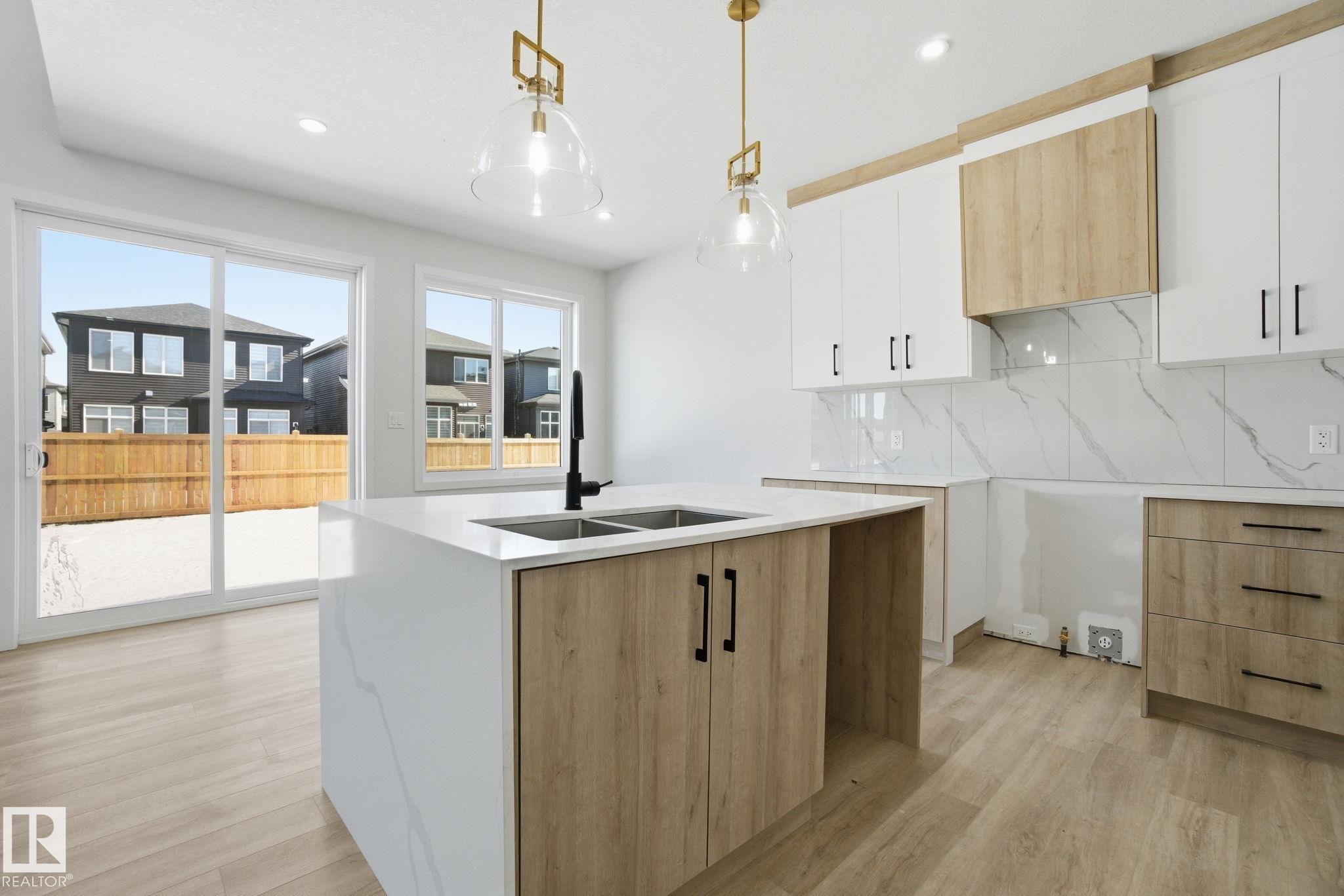 Picture for 1527 SISKIN LINK LI NW