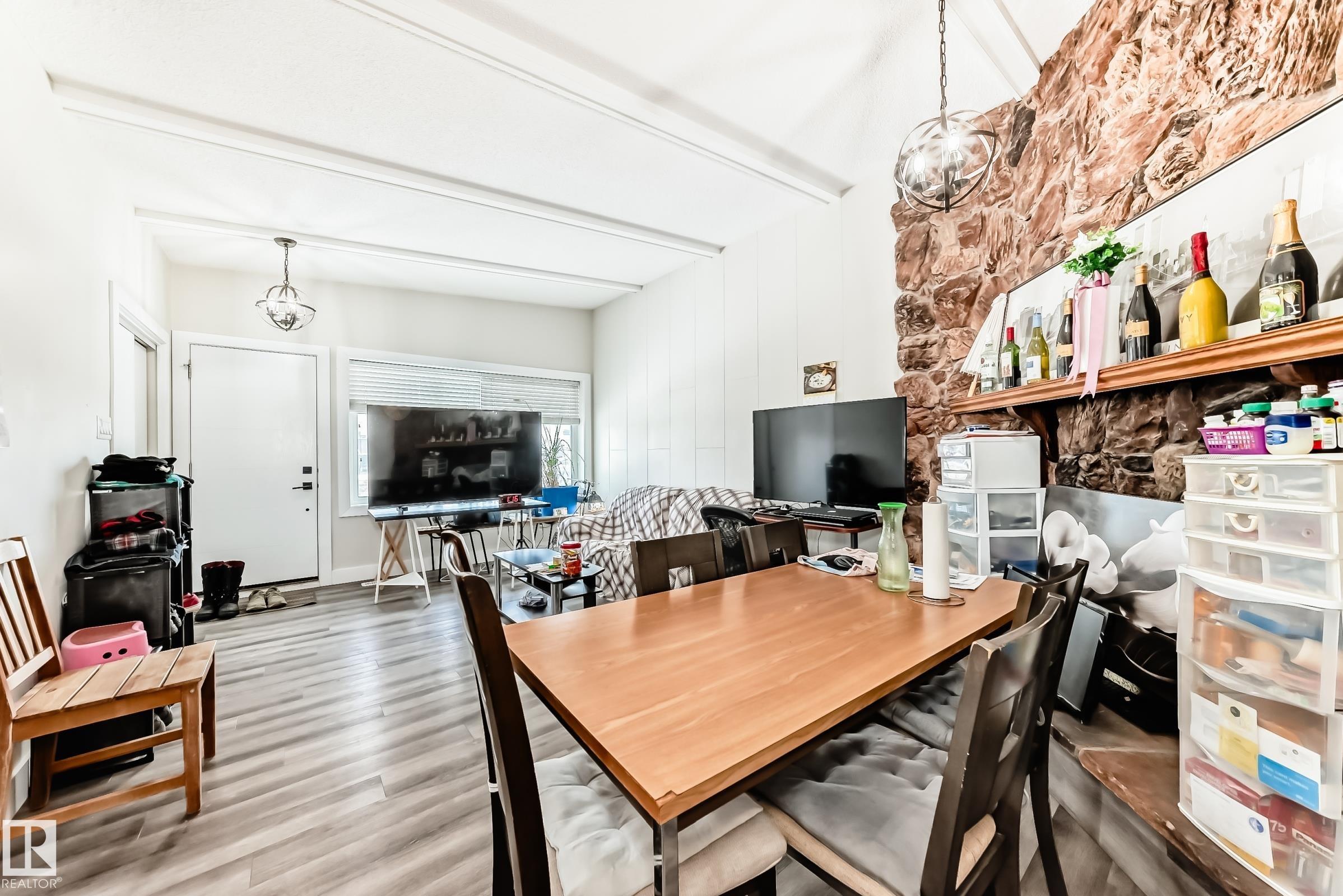 Picture for 7604 7606 75 ST NW