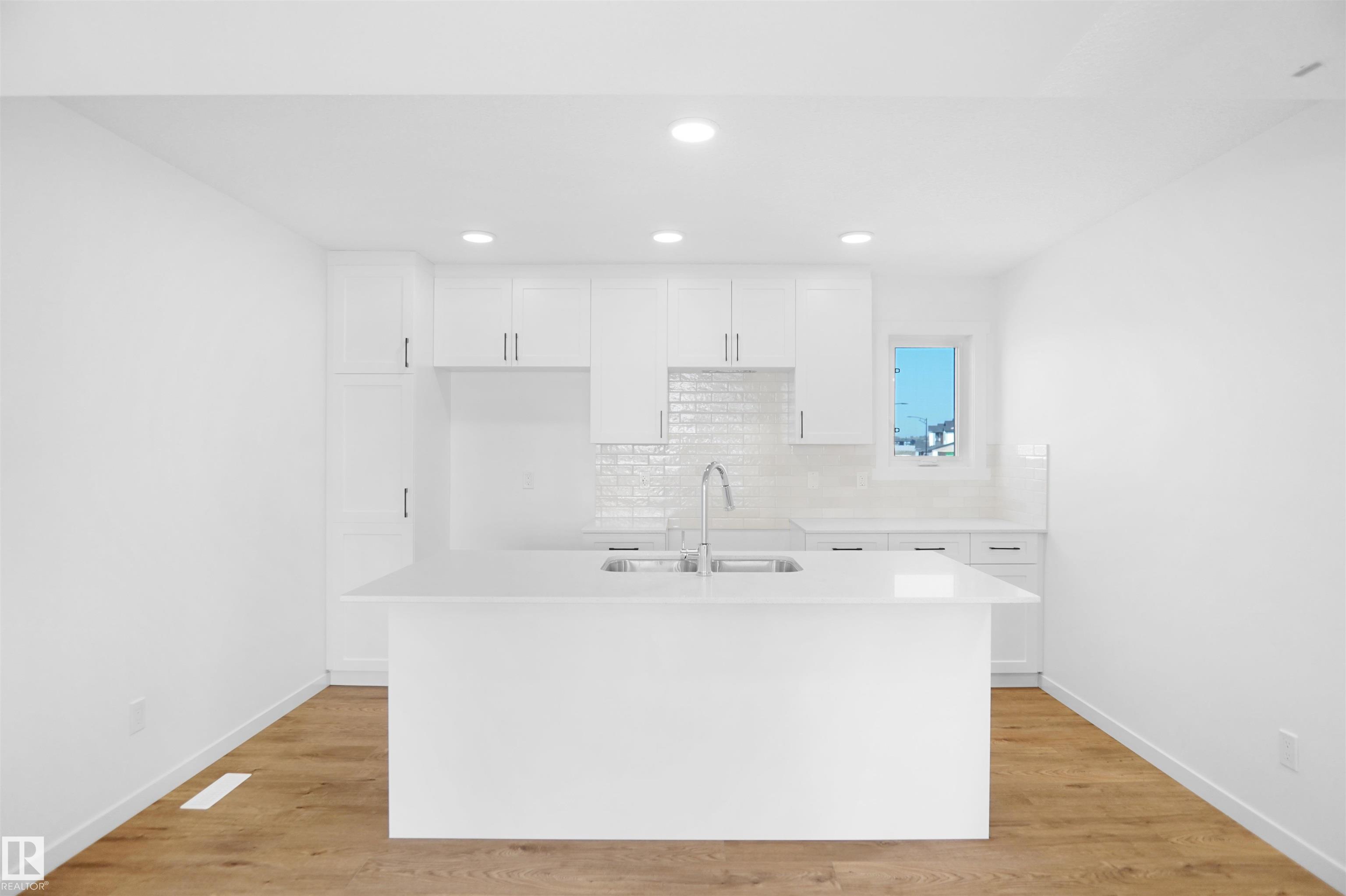 Photo 7 at 4 - 29 Airport Road NW, Blatchford Area, Edmonton