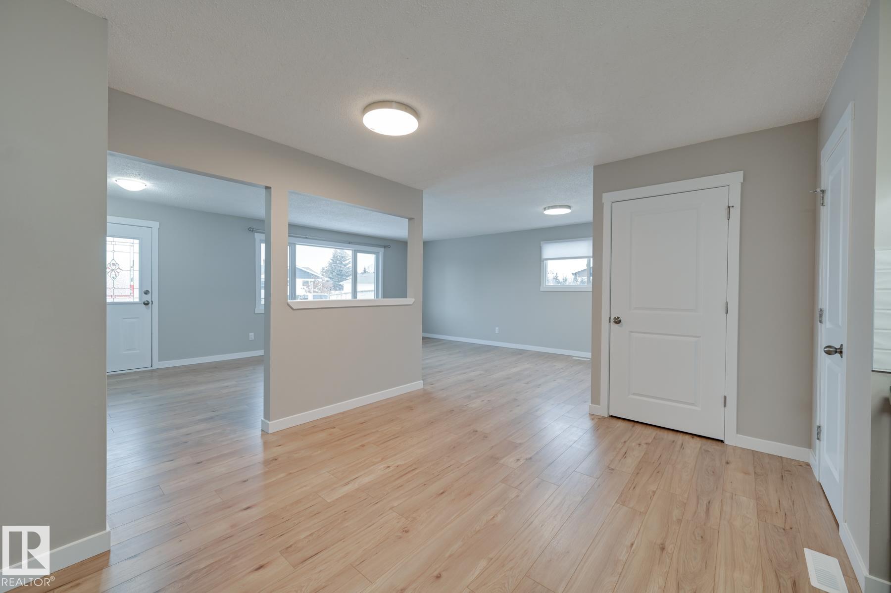 Photo 8 at 14903 77 Street NW, Kilkenny, Edmonton
