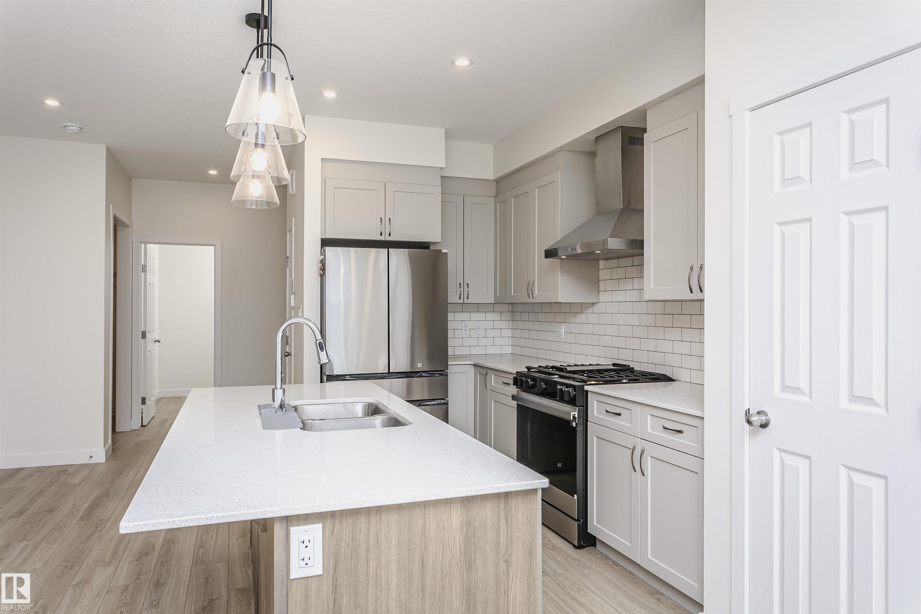 Photo 9 at 5111 Kinney Way SW, Keswick, Edmonton