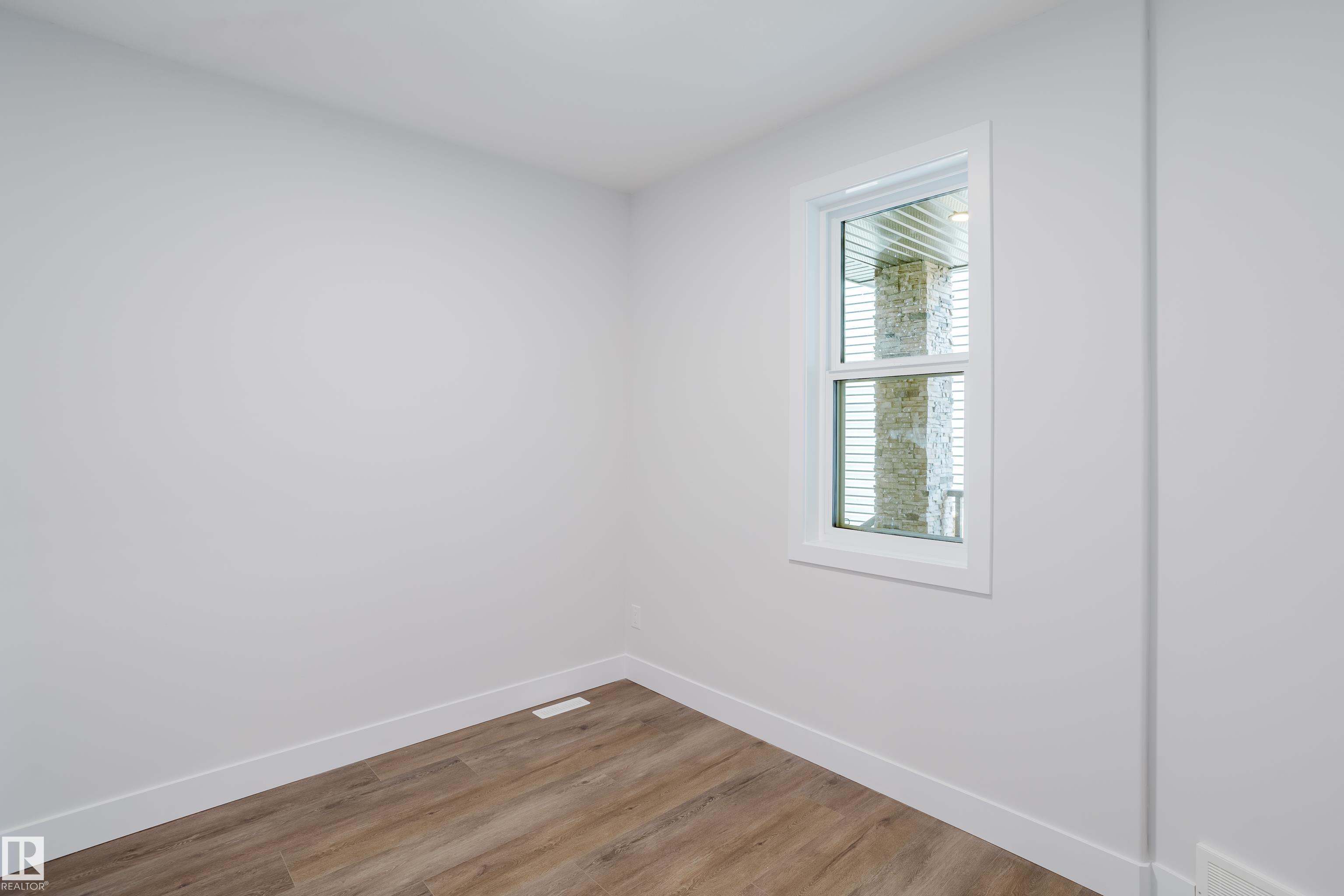 Photo 11 at 329 Balsam Link, Woodbend, Leduc