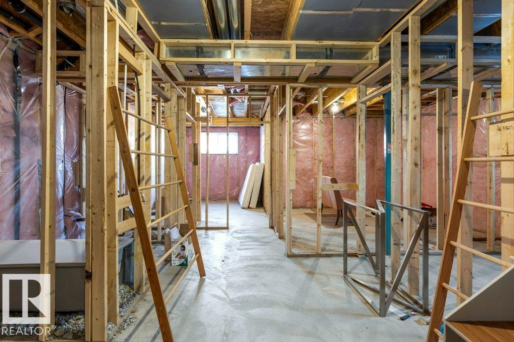 Photo 35 at 4452 6 Street NW, Maple Crest, Edmonton