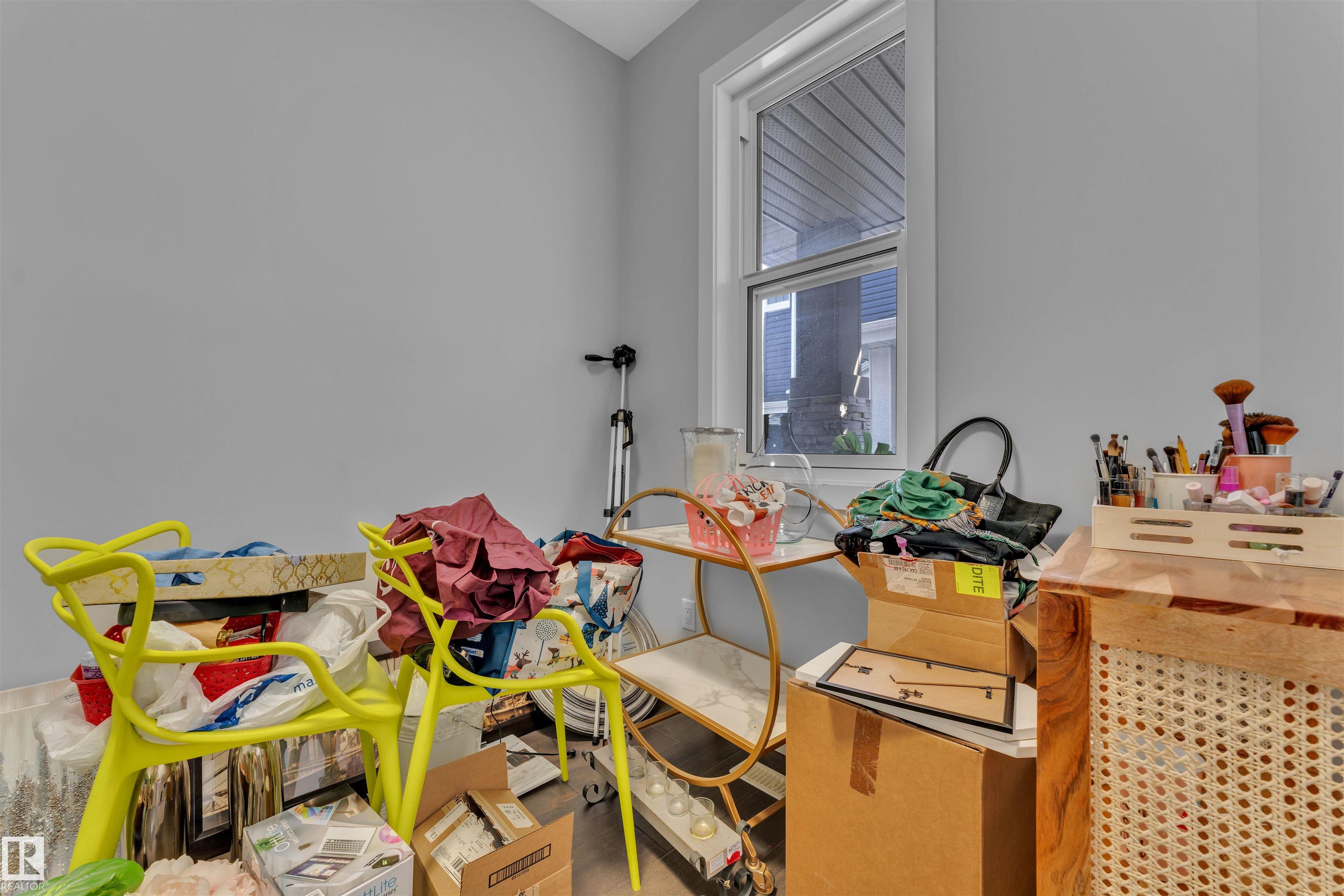 Photo 11 at 3607 46 Avenue, Forest Heights, Beaumont